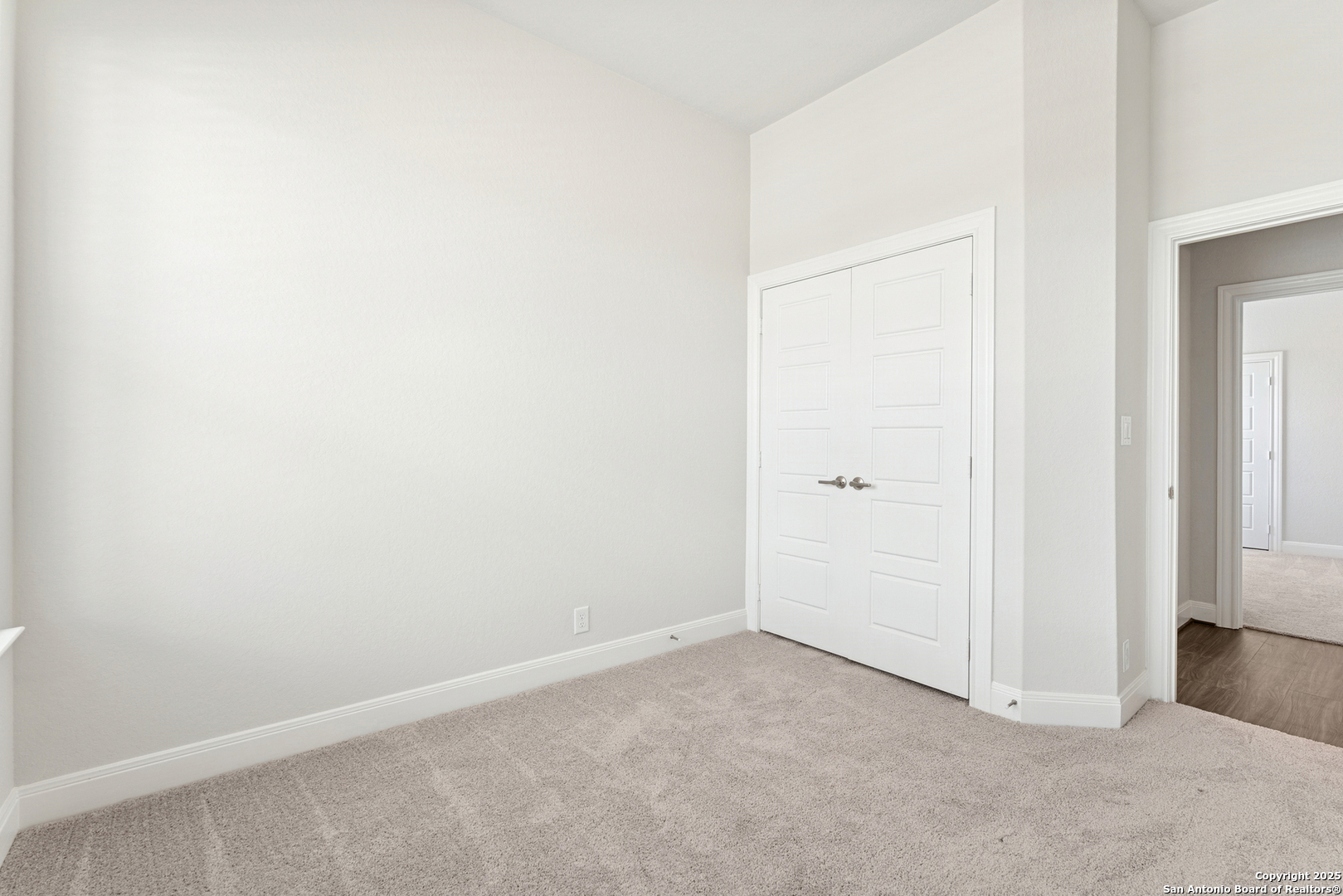 8219 Wellstone