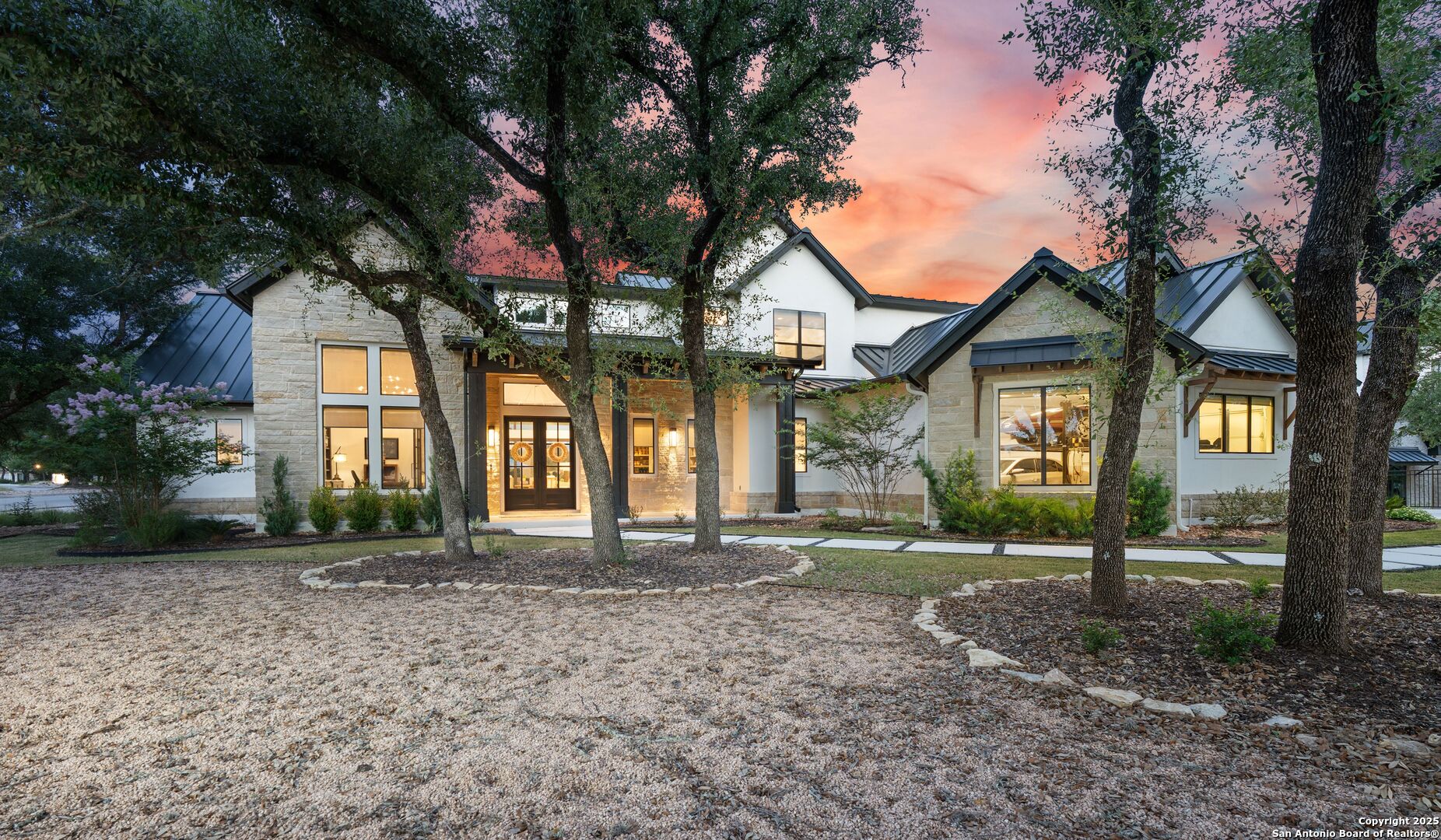 207 River Bend