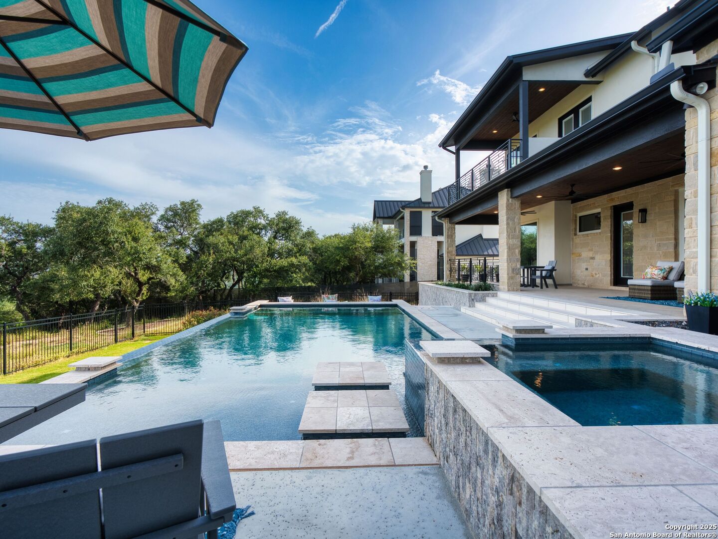 207 River Bend