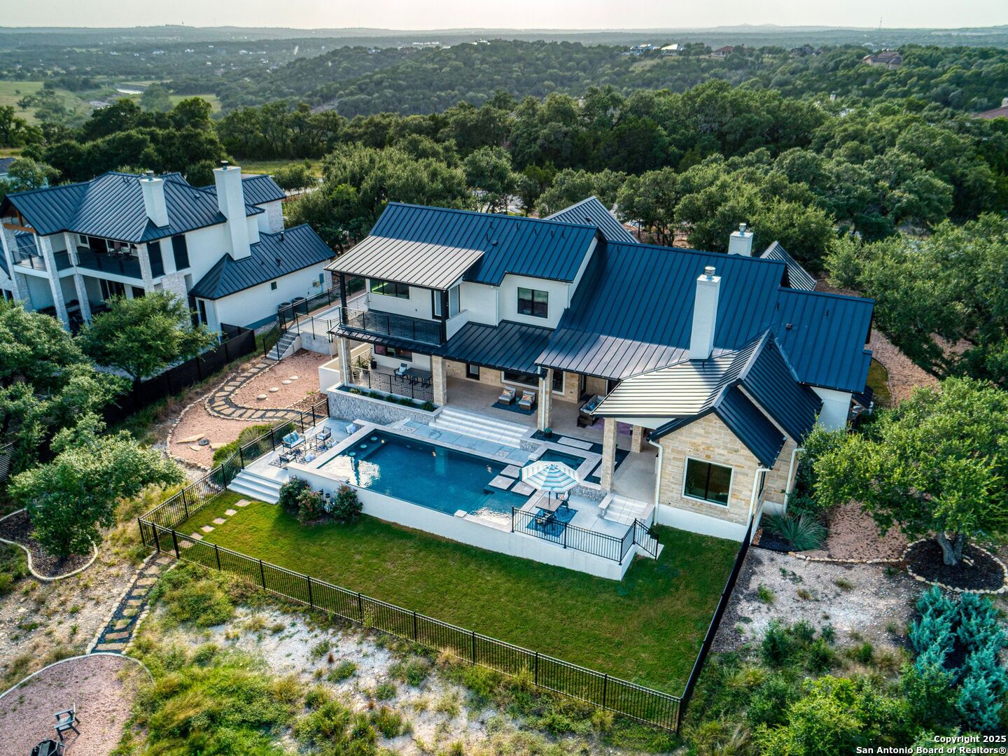 207 River Bend