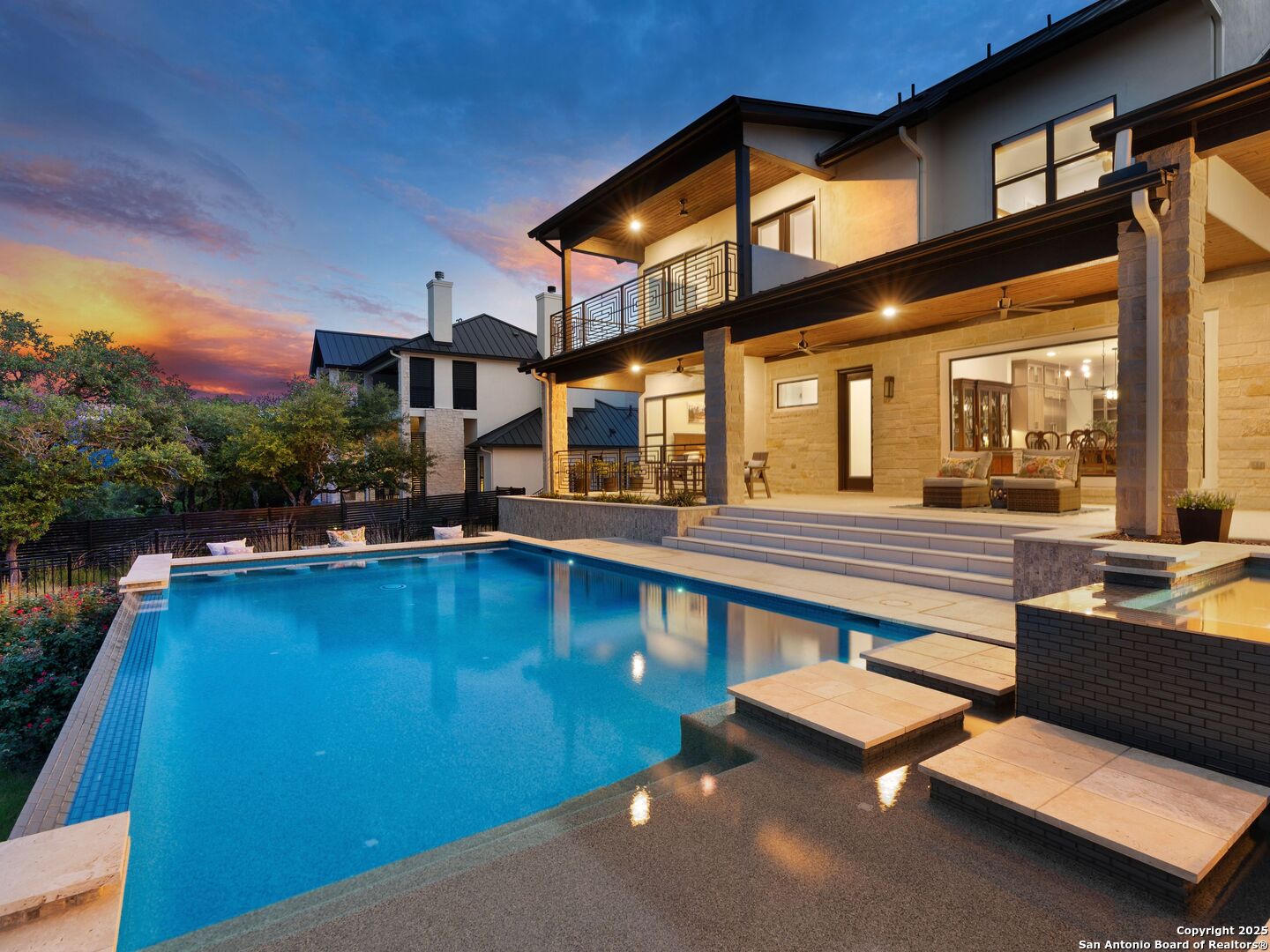 207 River Bend