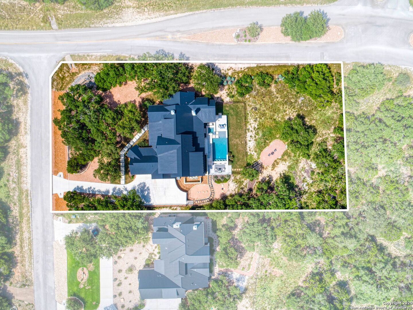 207 River Bend