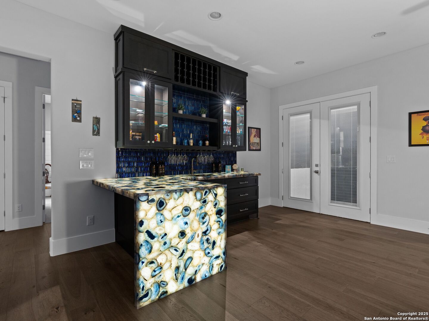 207 River Bend