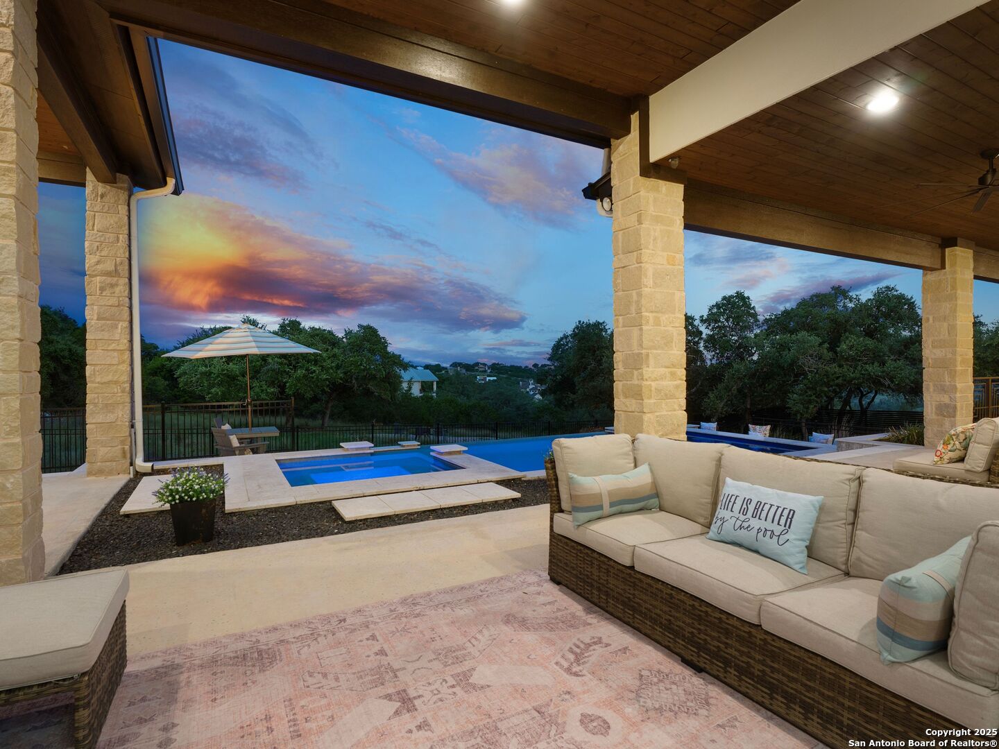 207 River Bend