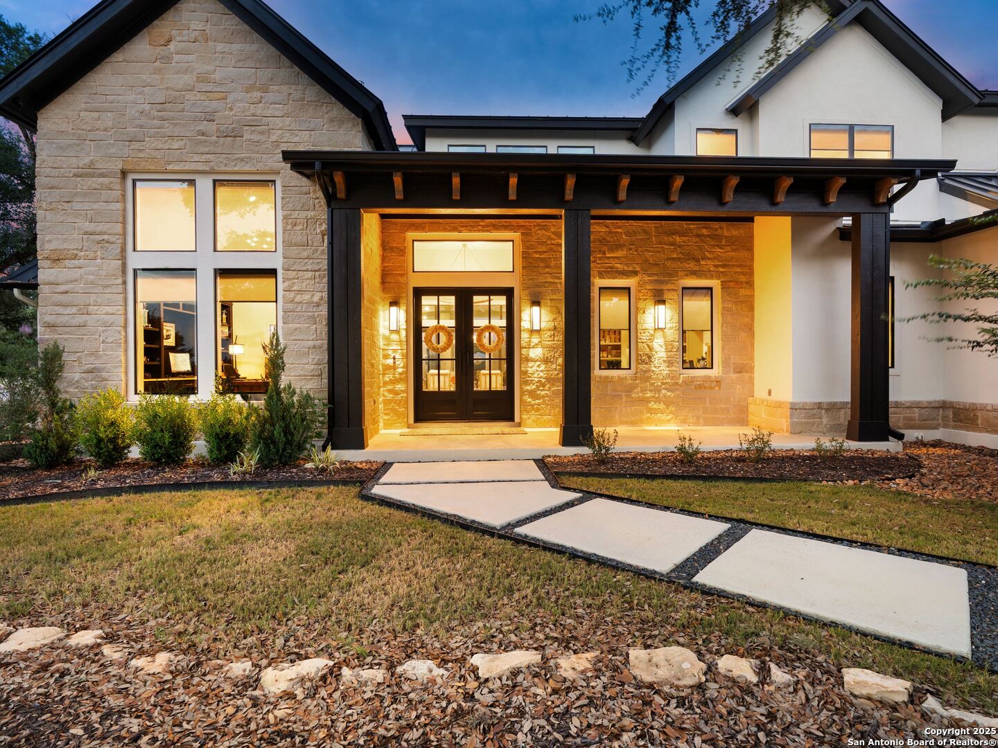 207 River Bend