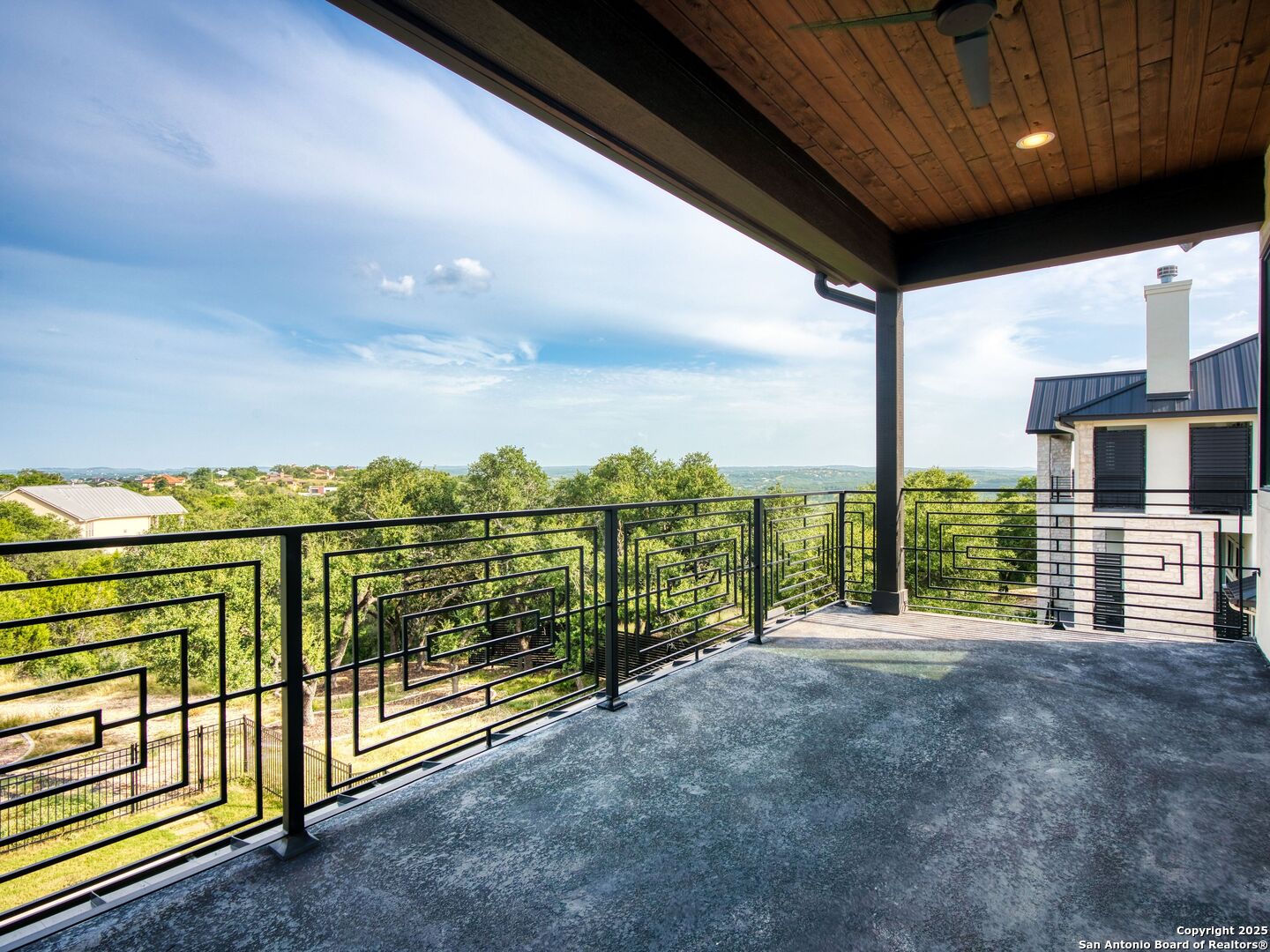 207 River Bend