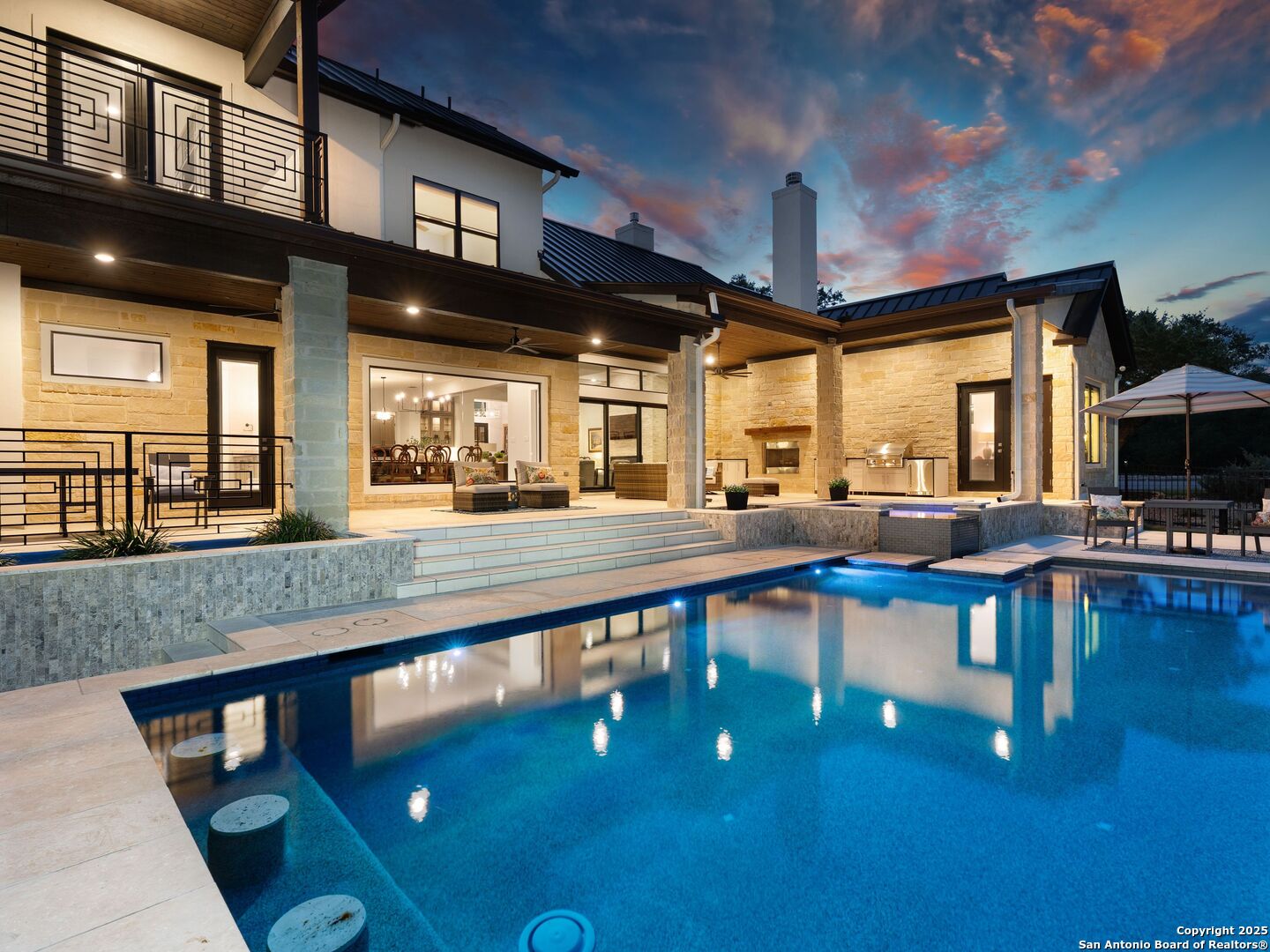 207 River Bend