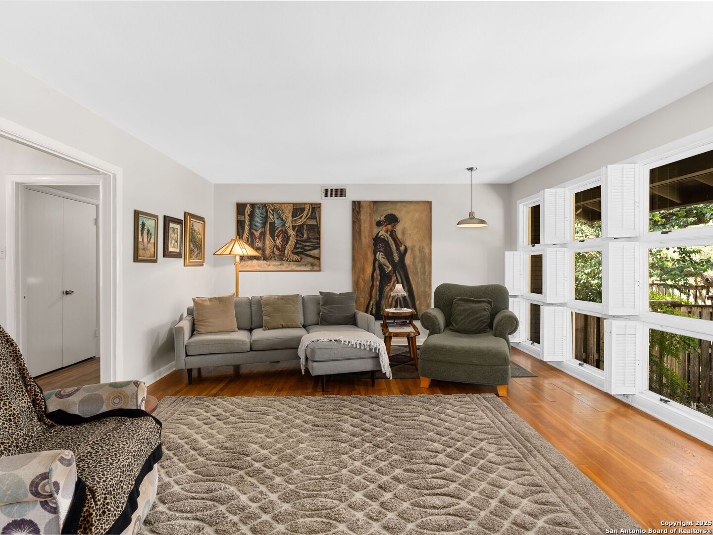 102 Alta Vista Dr