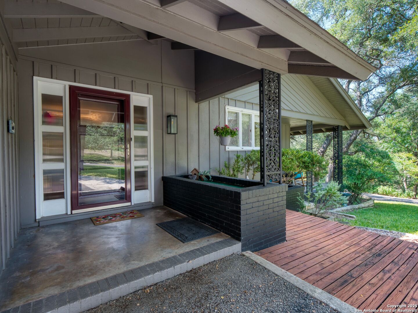 102 Alta Vista Dr