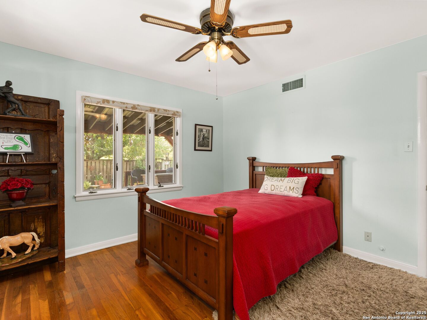 102 Alta Vista Dr
