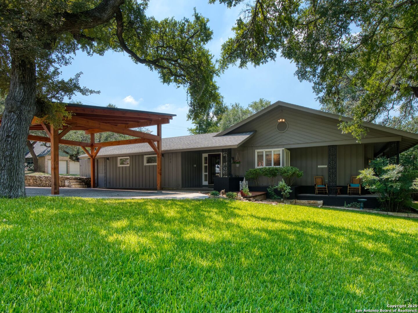 102 Alta Vista Dr