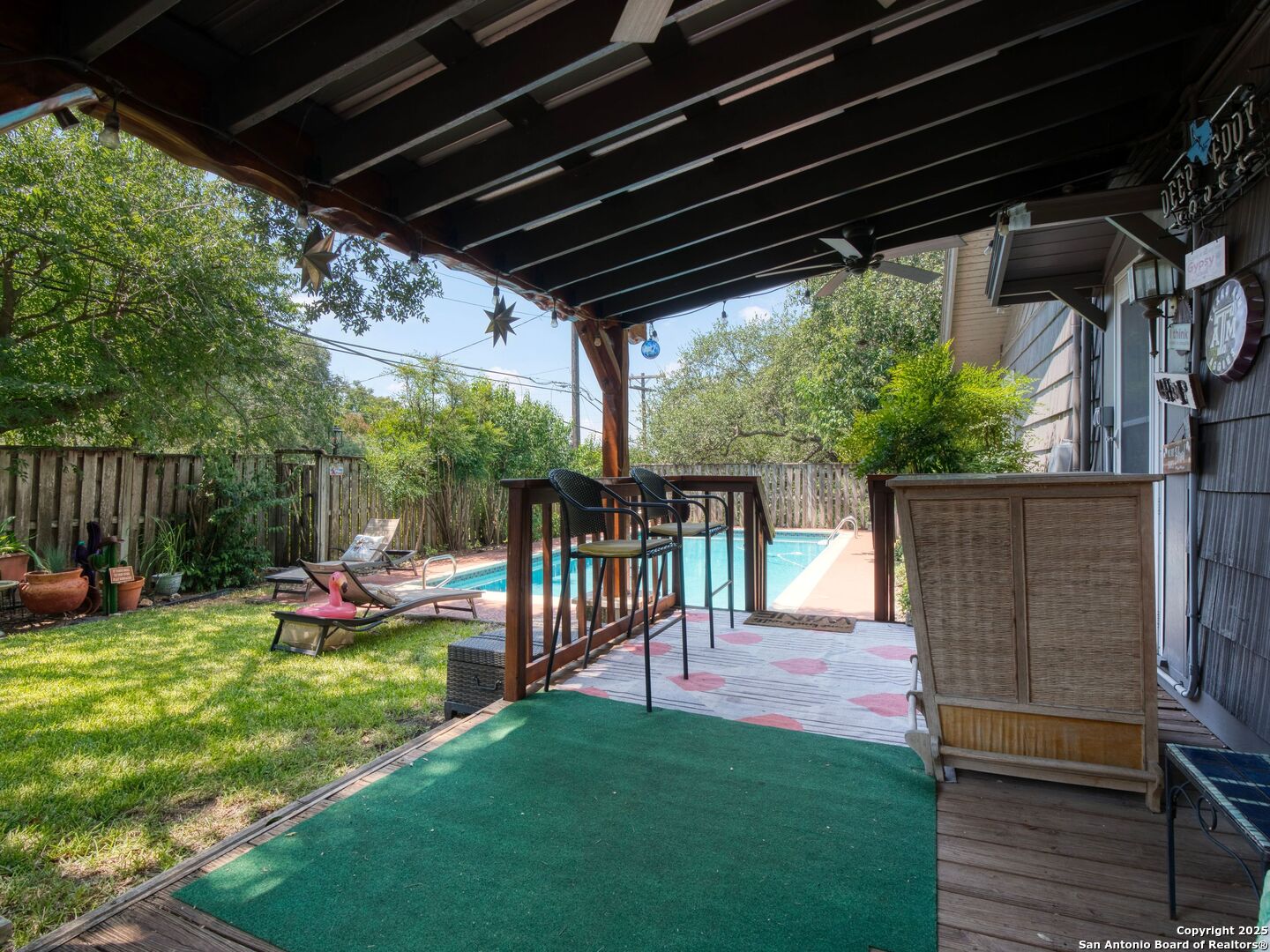 102 Alta Vista Dr