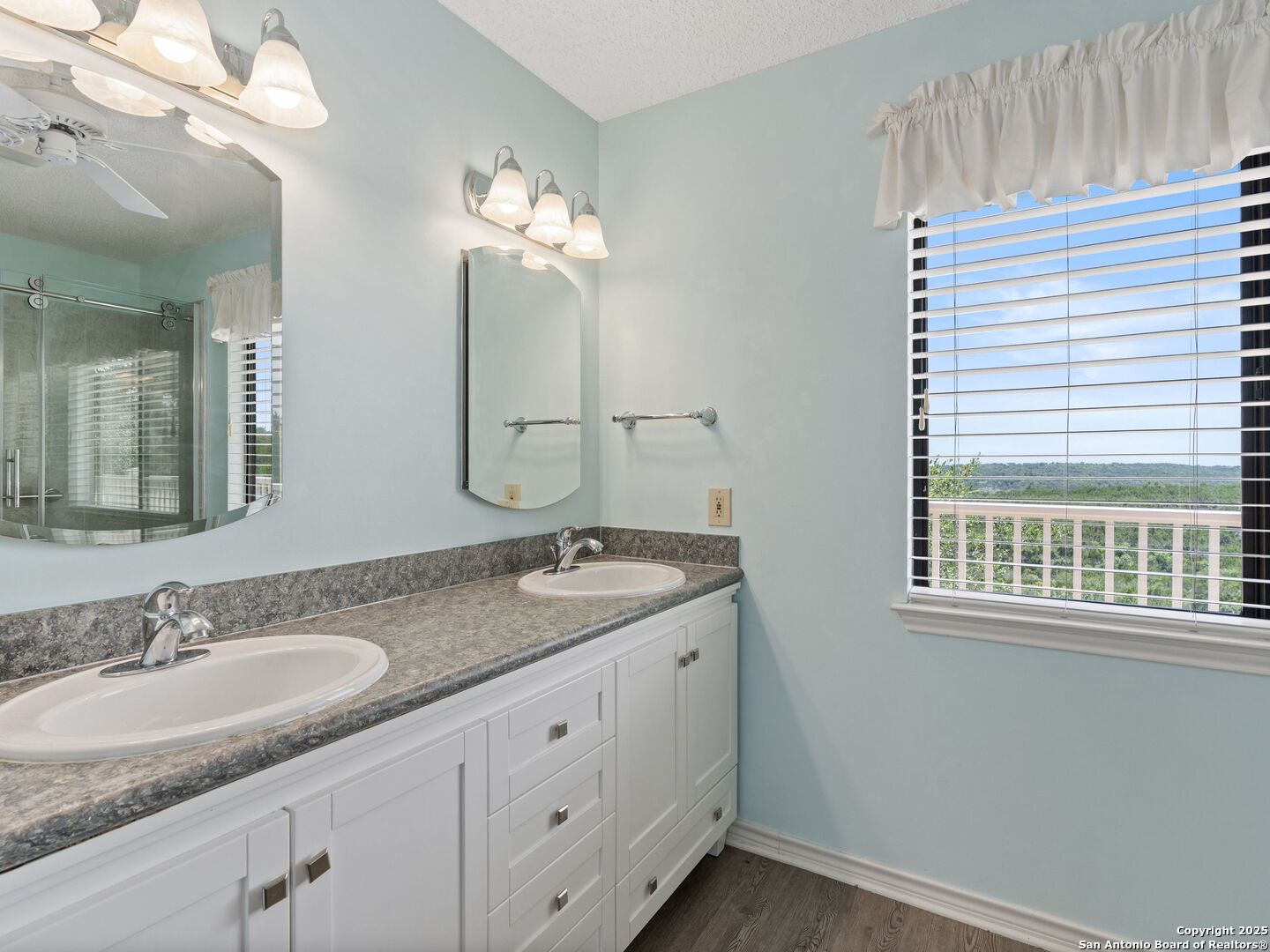200 Cedar Park