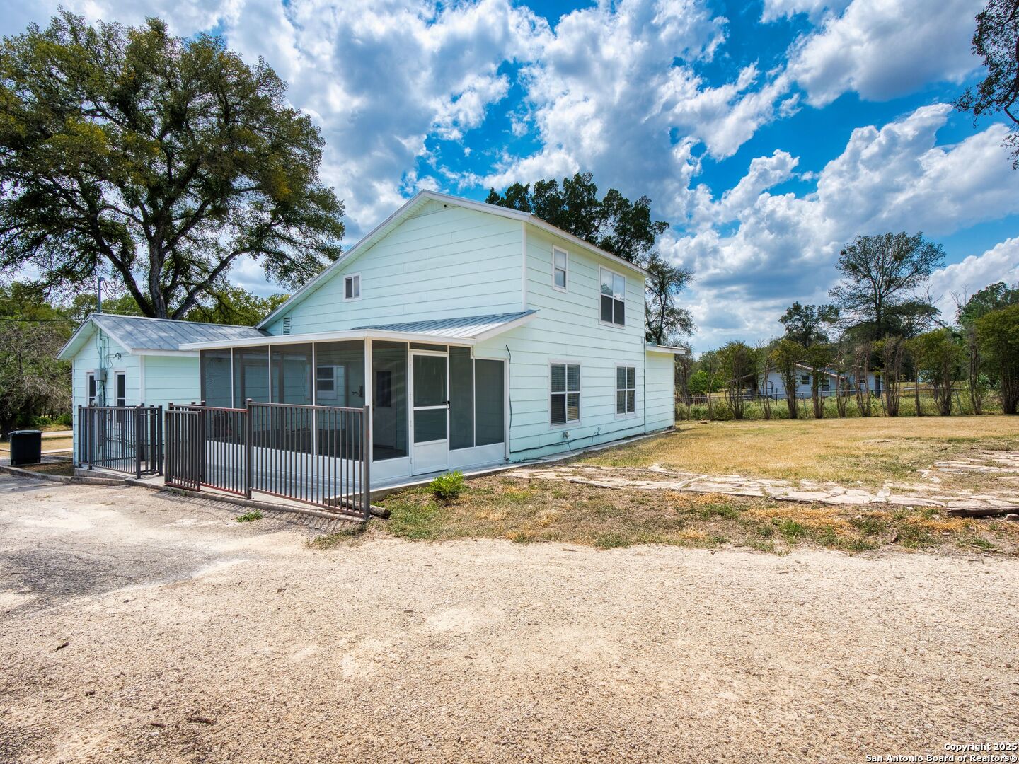 1364 Cedar Elm St