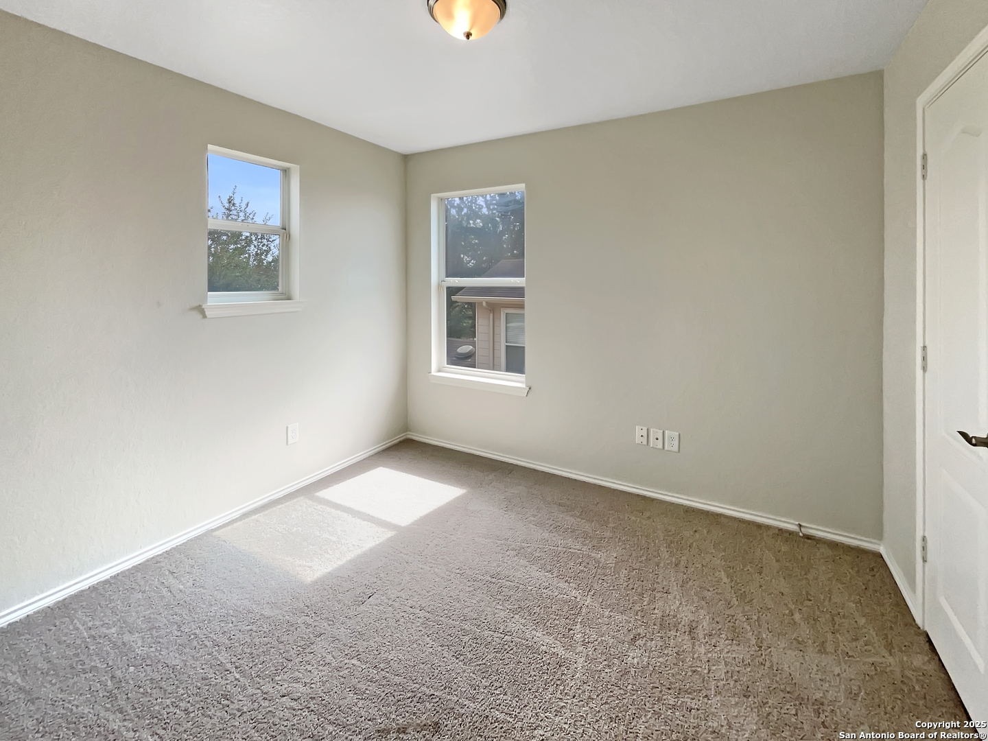 5724 Columbia