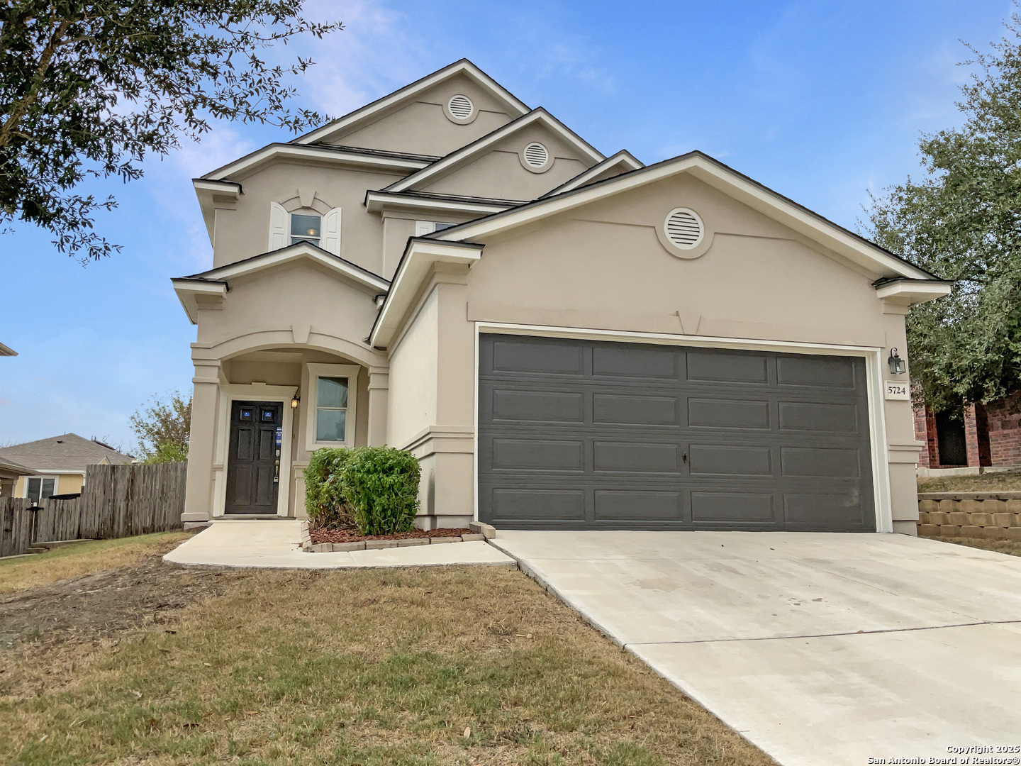 5724 Columbia