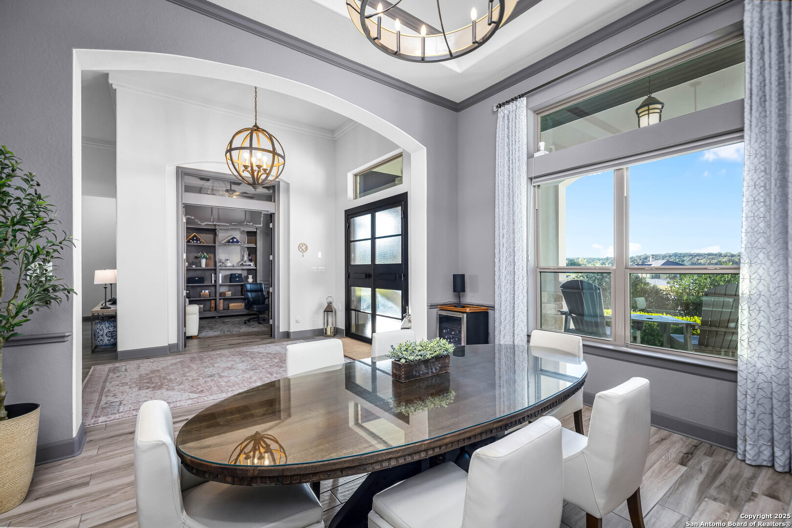 2330 Occidente