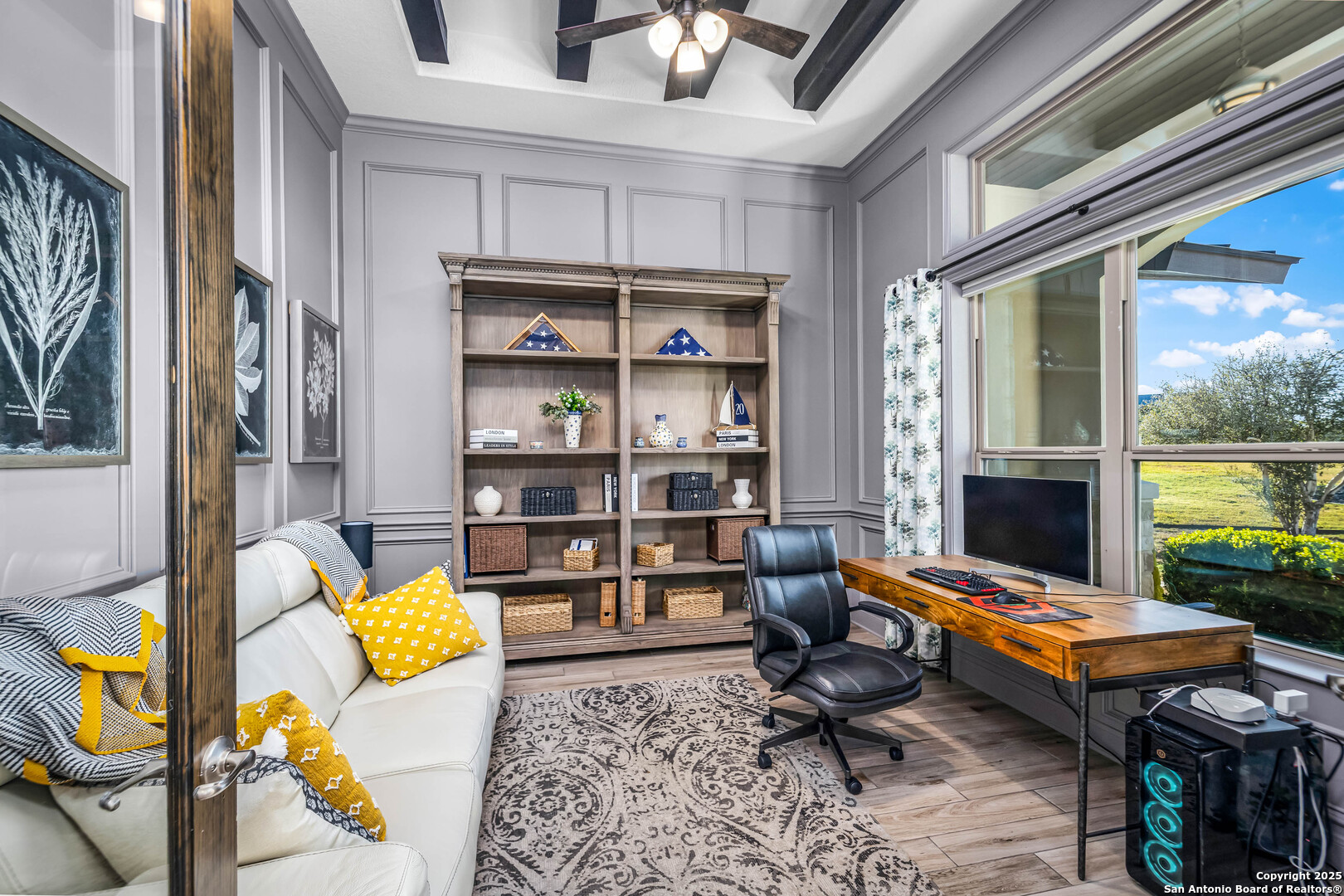 2330 Occidente