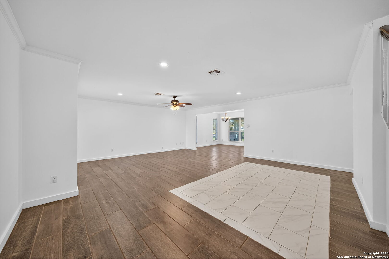 405 W Tanglewood
