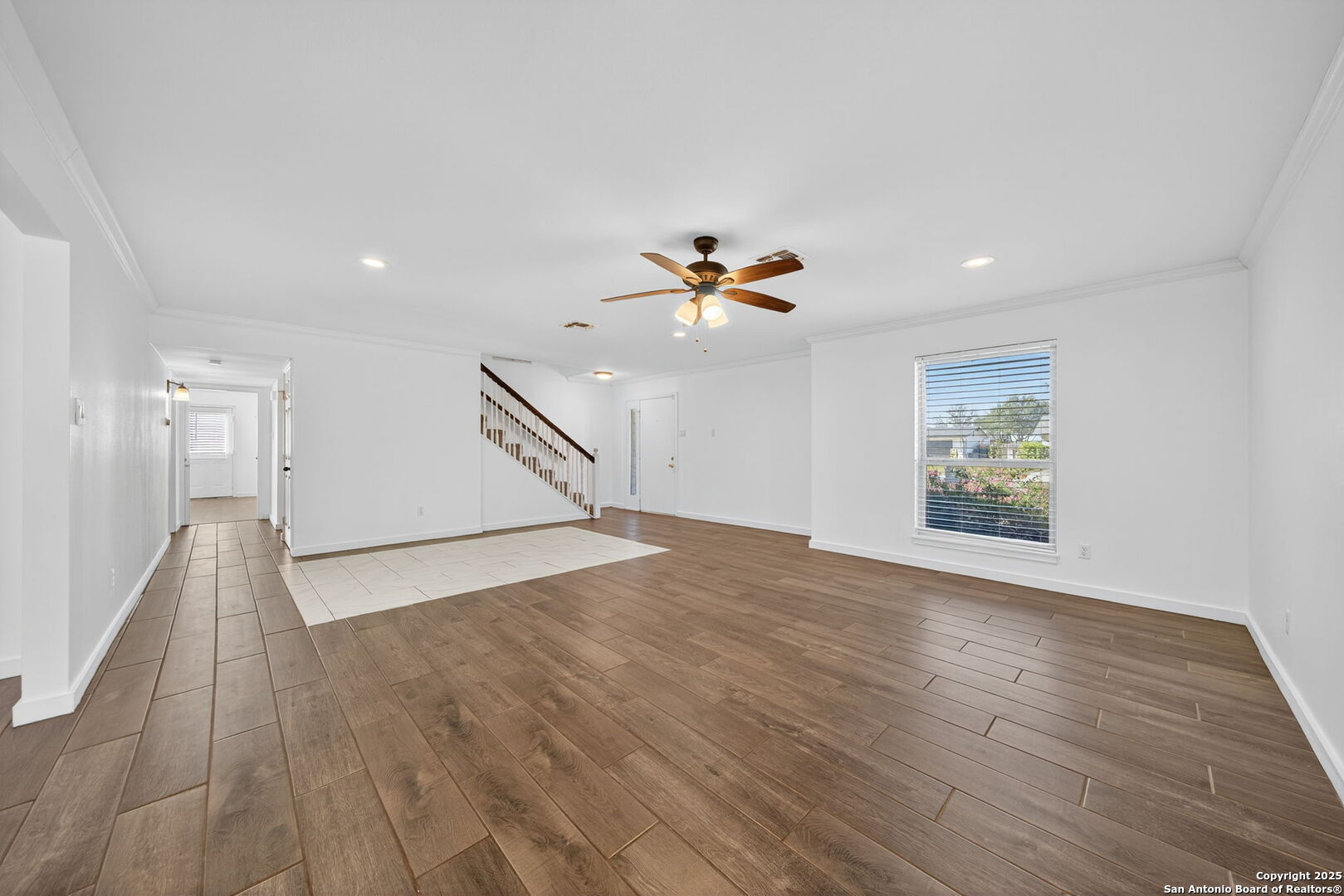 405 W Tanglewood