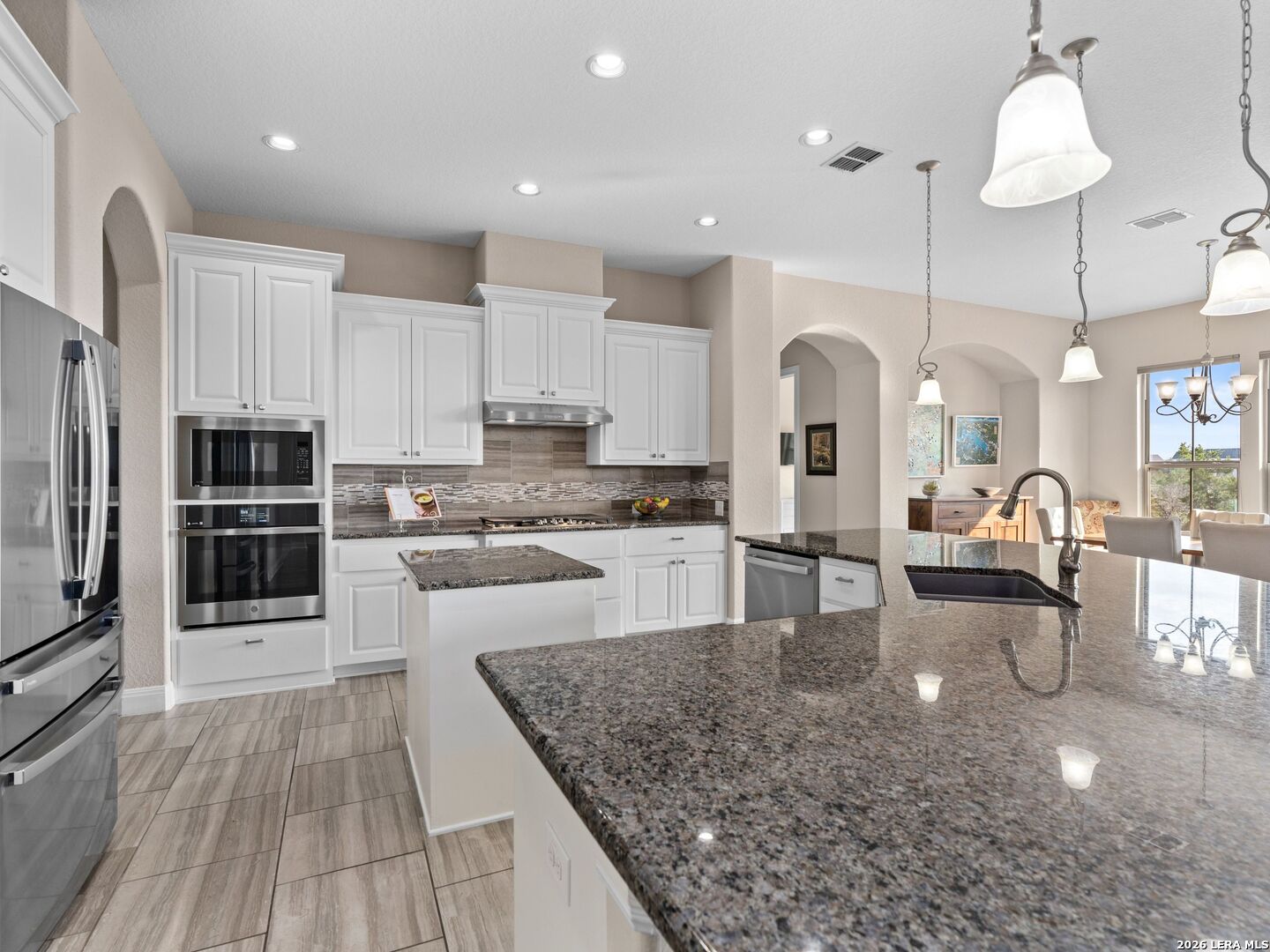 1651 Lake Ridge Blvd