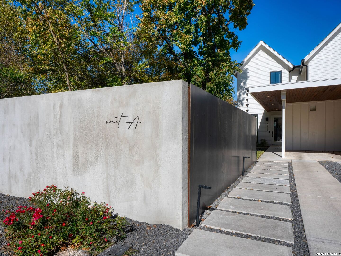 512 Sacramento Dr, Unit A