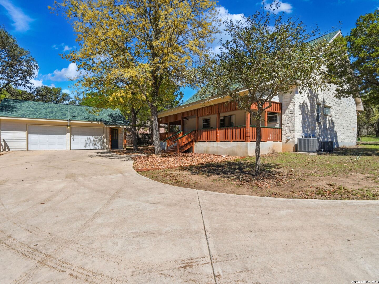 349 Apex Ave
