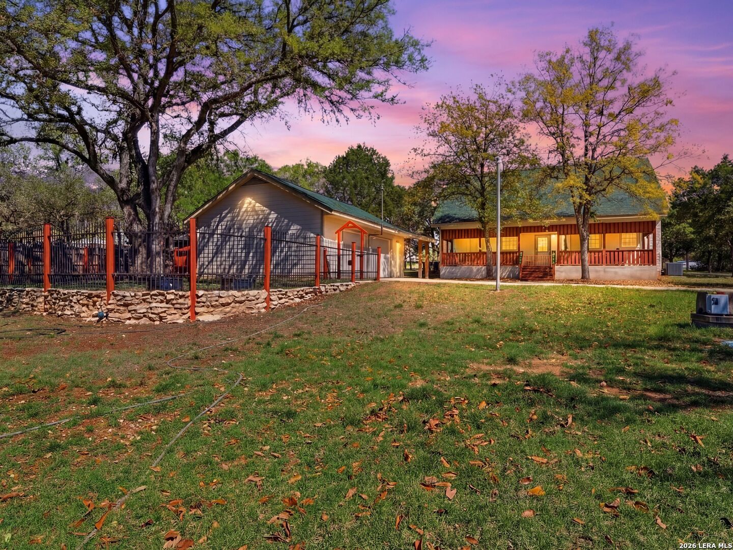 349 Apex Ave
