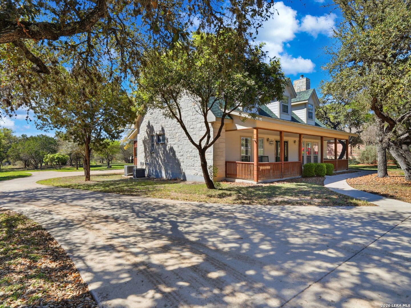 349 Apex Ave