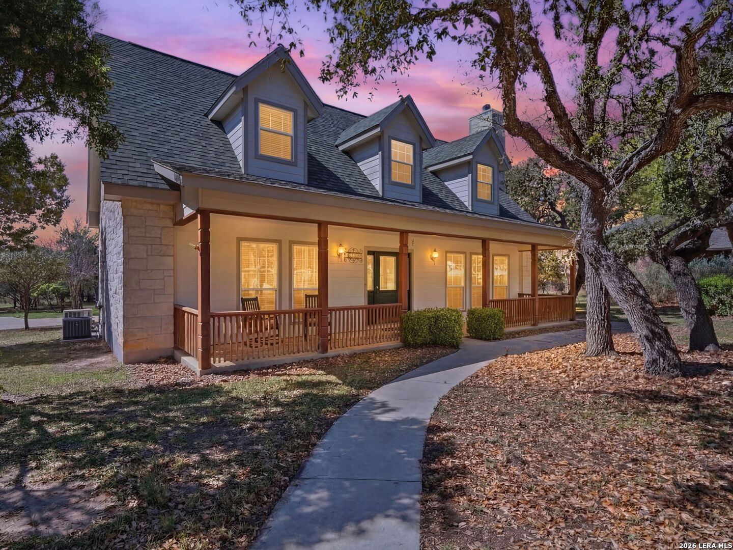 349 Apex Ave