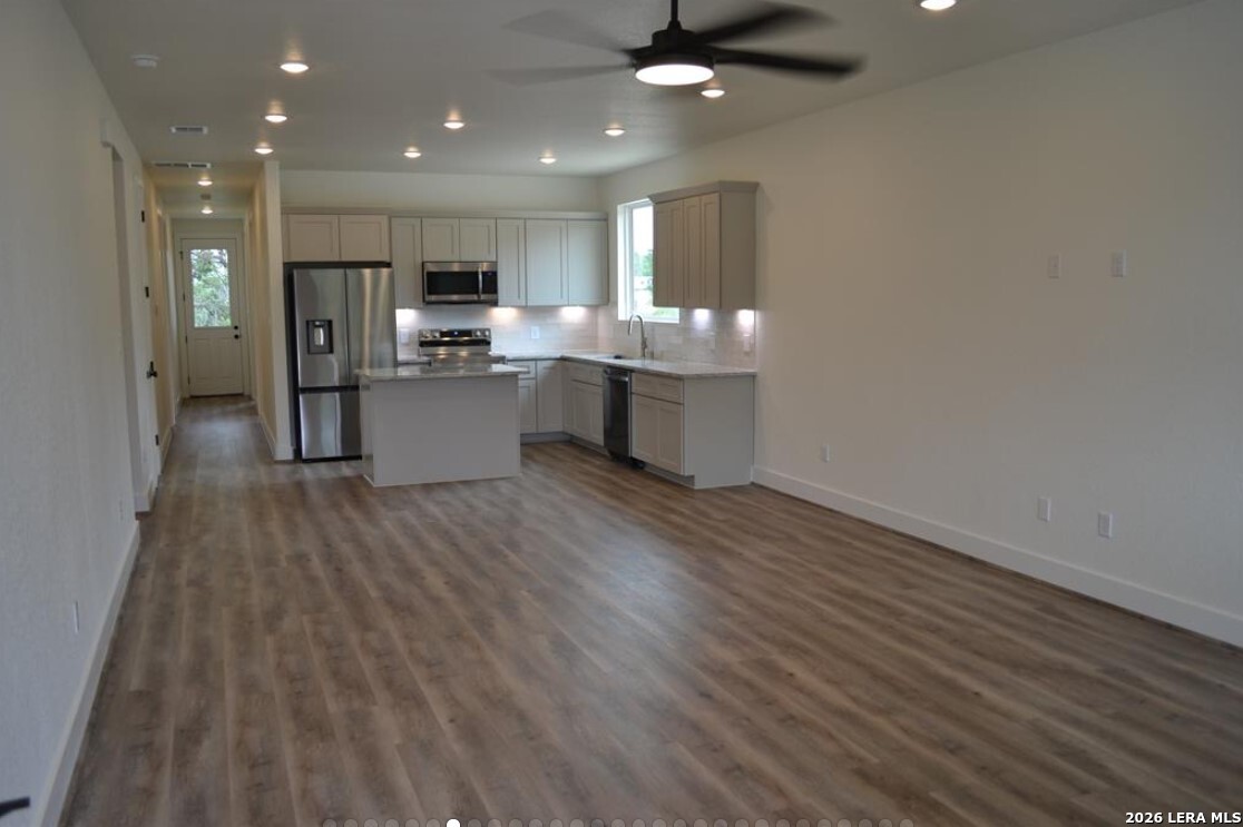 729 Canyon Bend