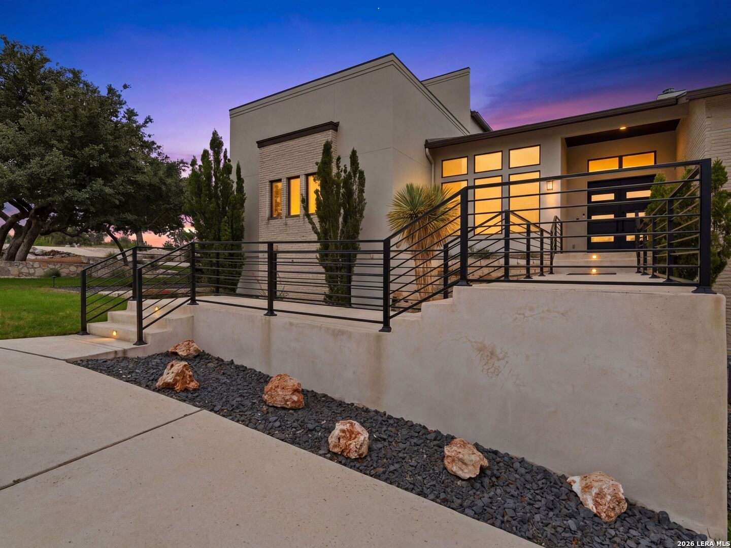 5913 Verden Ridge
