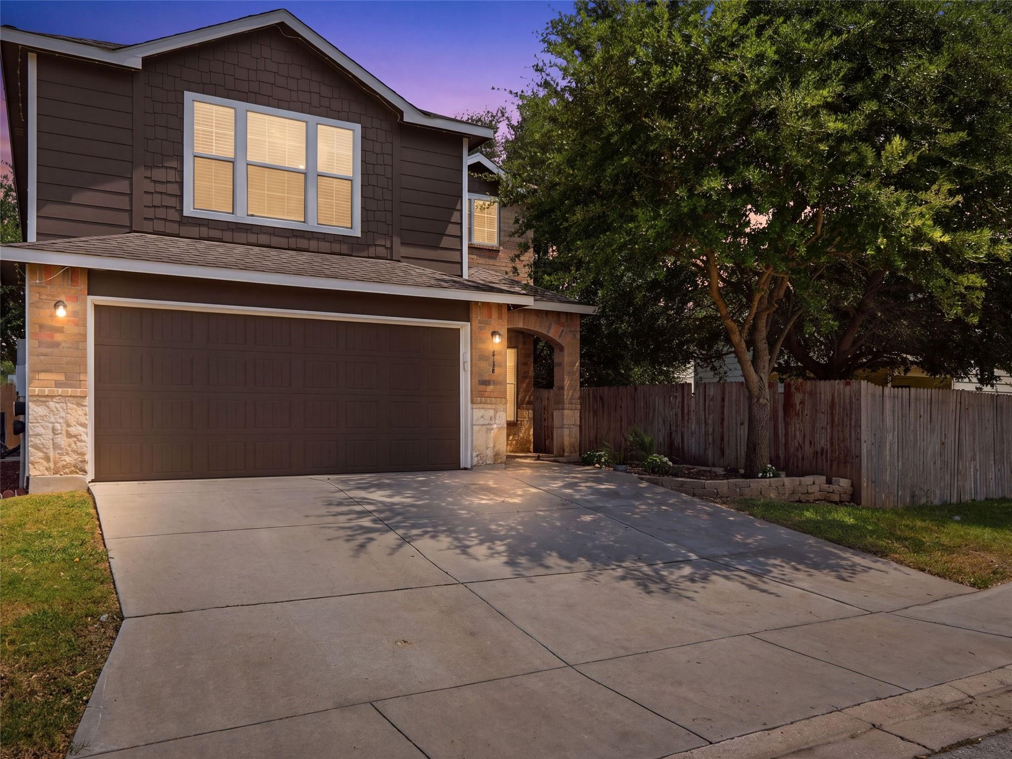 414 Walnut CRST