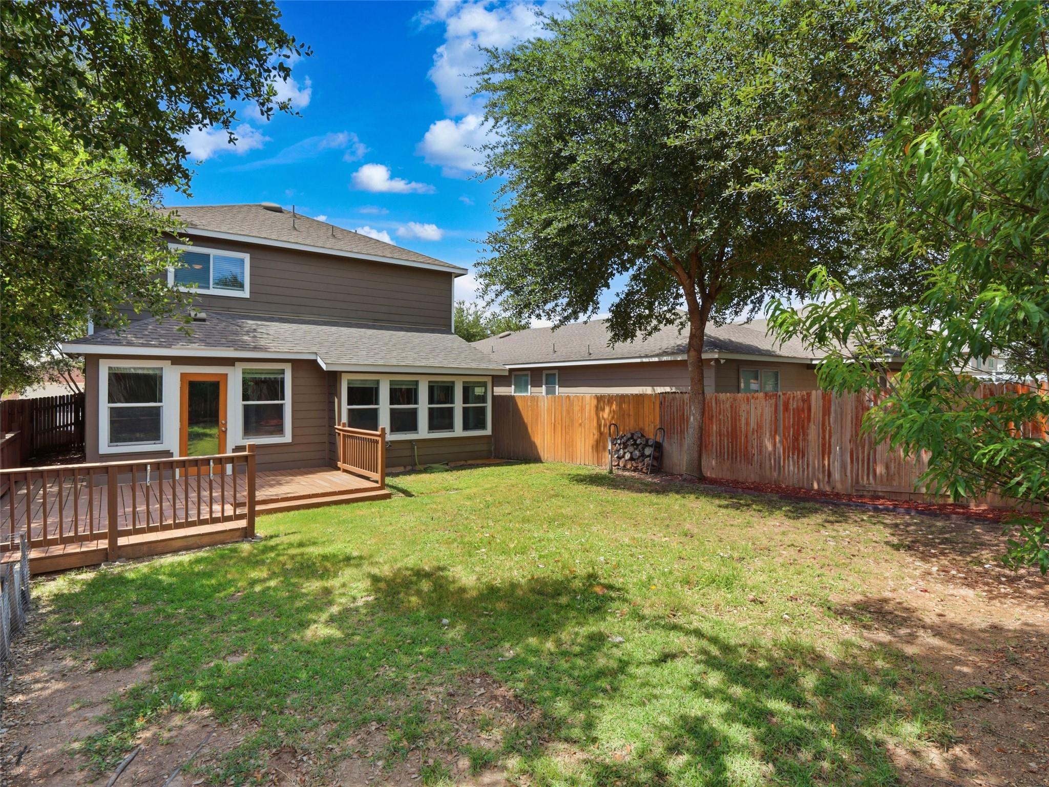 414 Walnut CRST