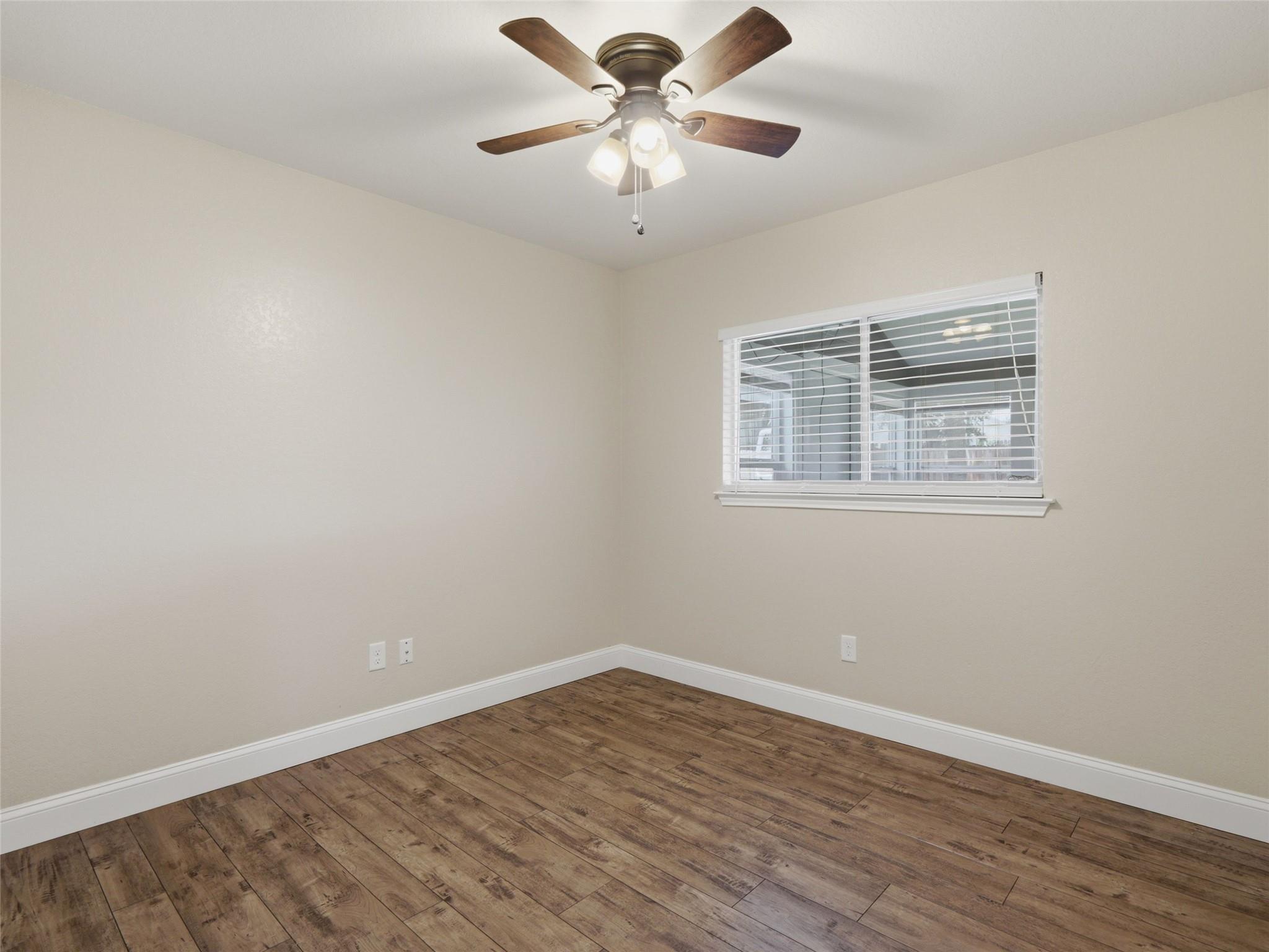 414 Walnut CRST