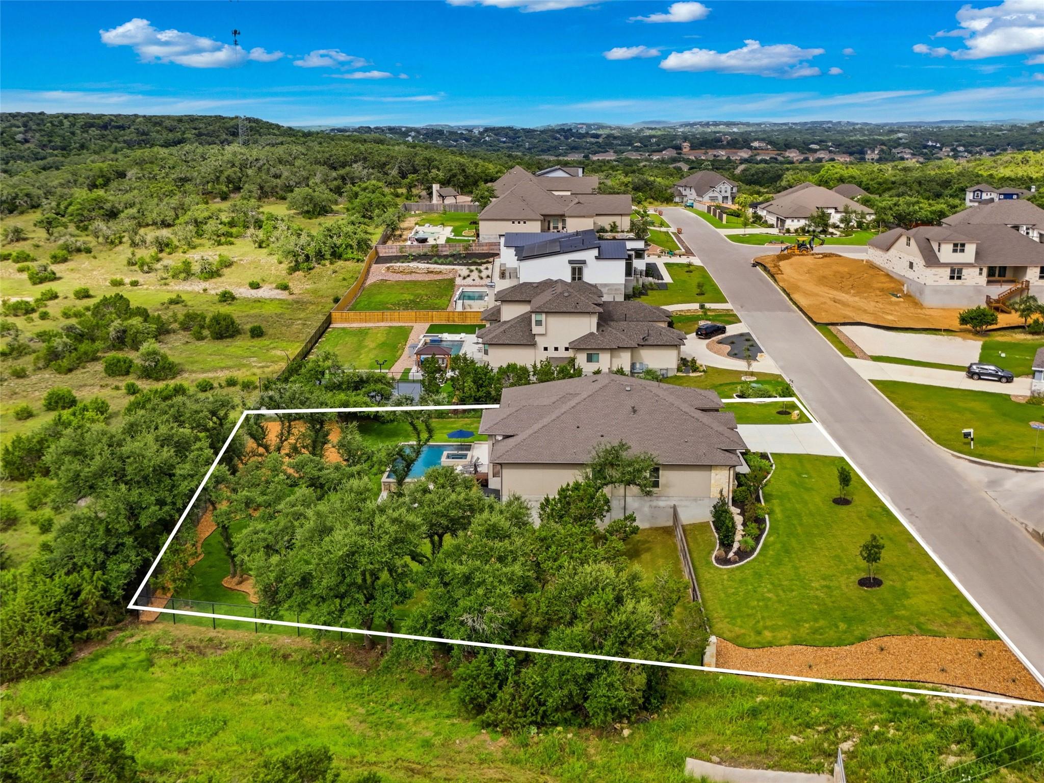 1404 Roxburg WAY