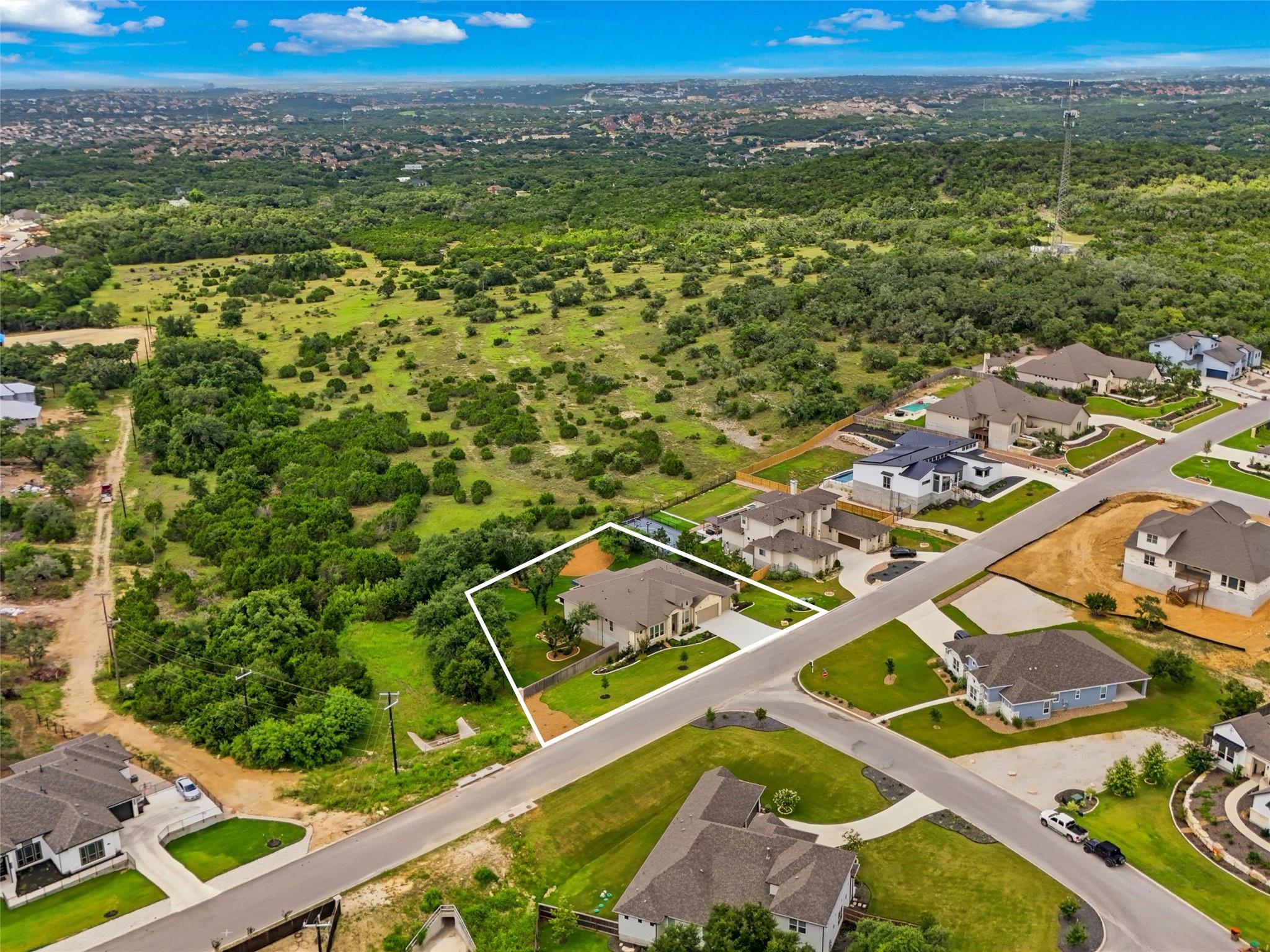 1404 Roxburg WAY