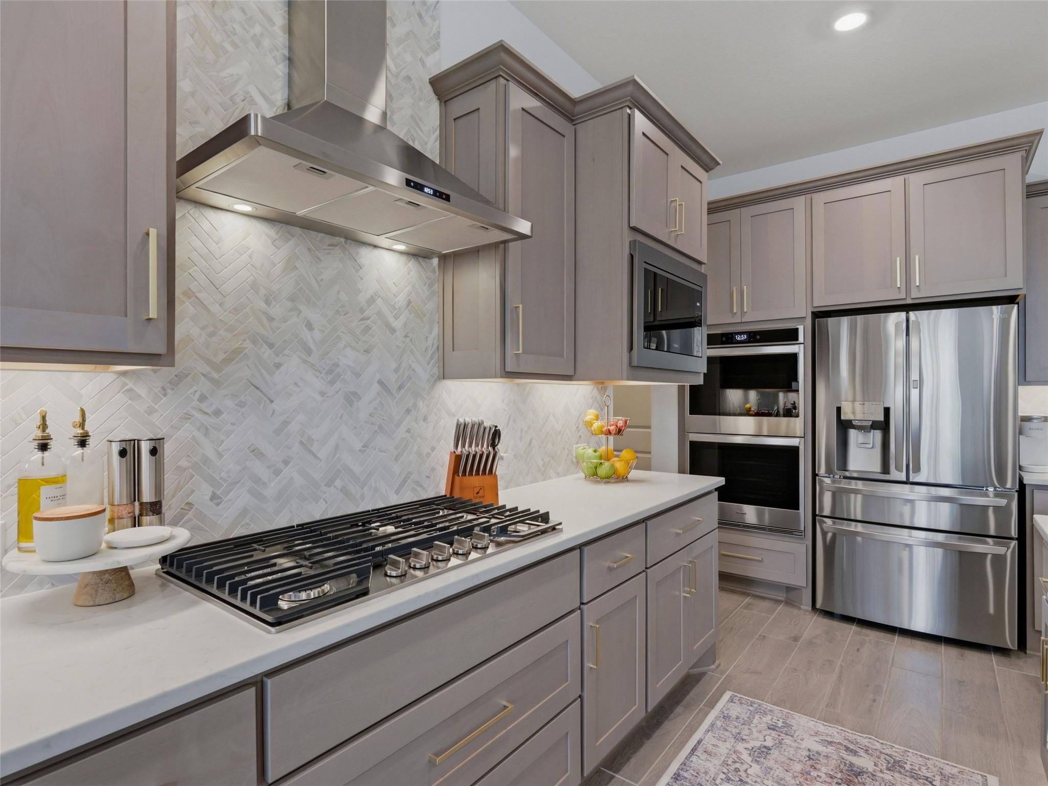 1404 Roxburg WAY