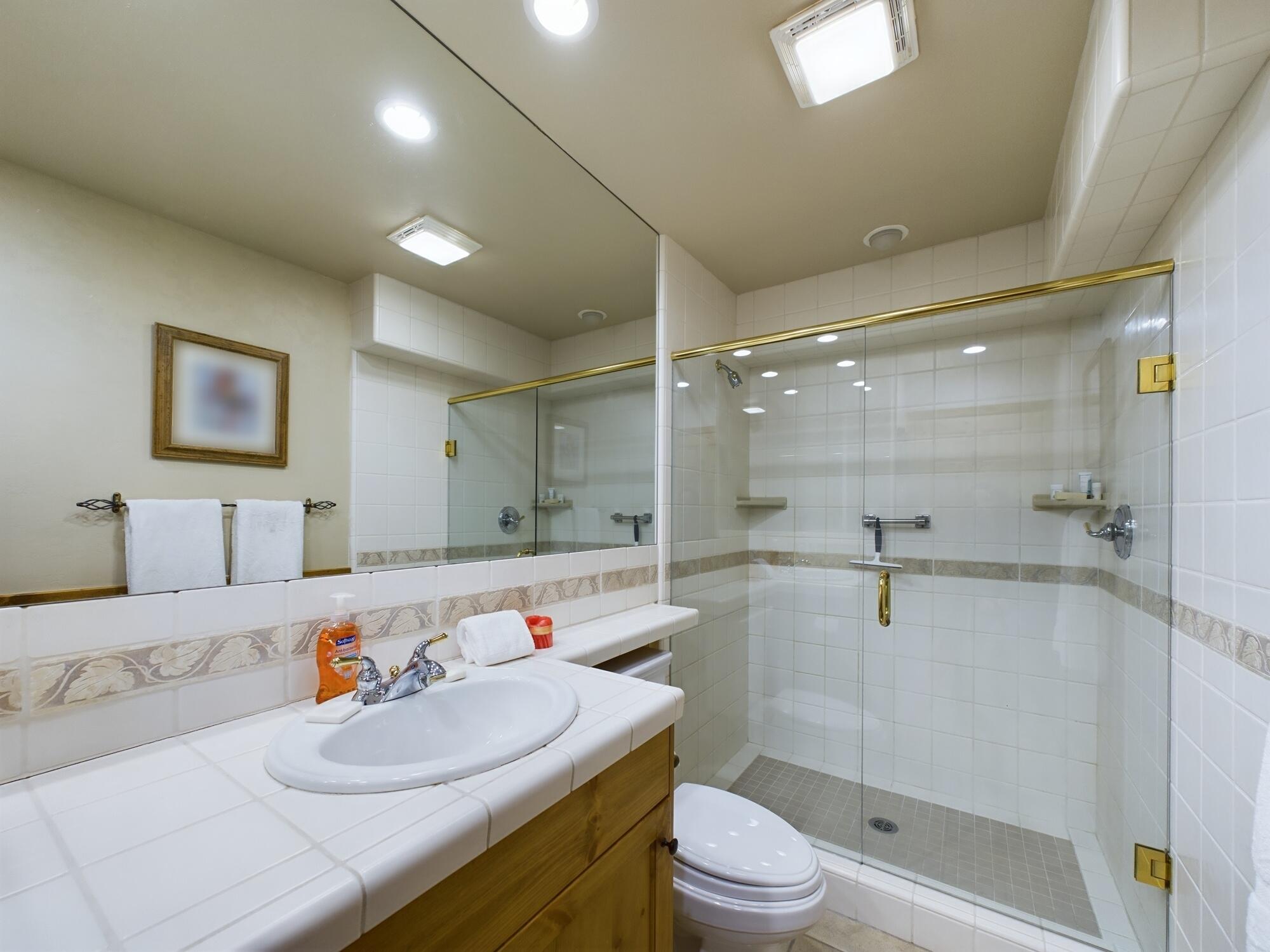 125 Picabo St F7
