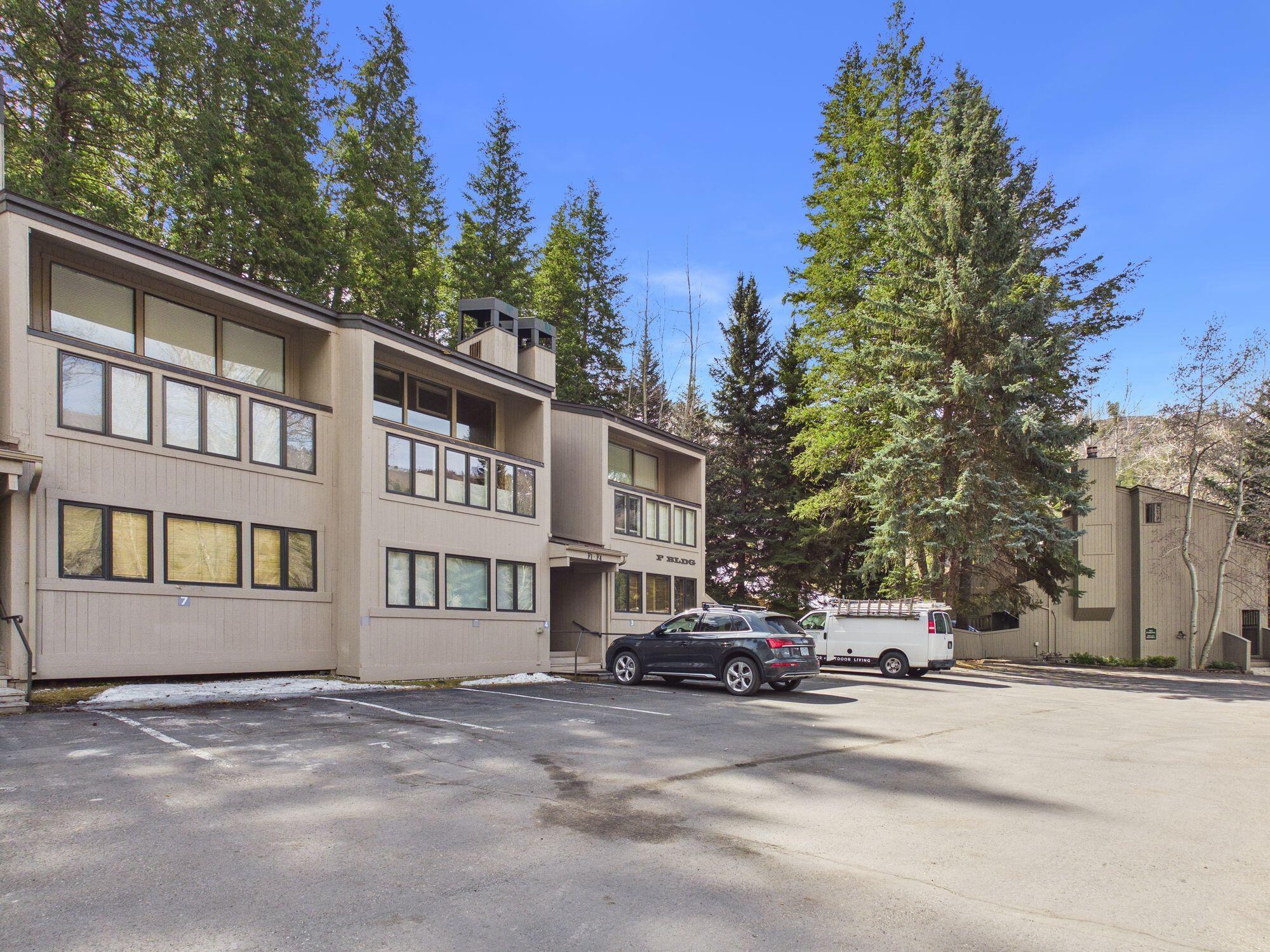 125 Picabo St F7