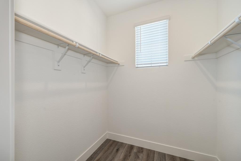 2326 Bronze Star Way