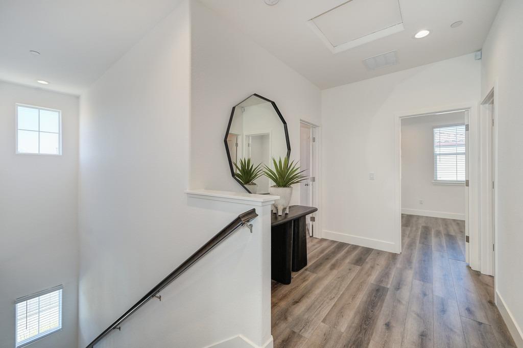 2326 Bronze Star Way