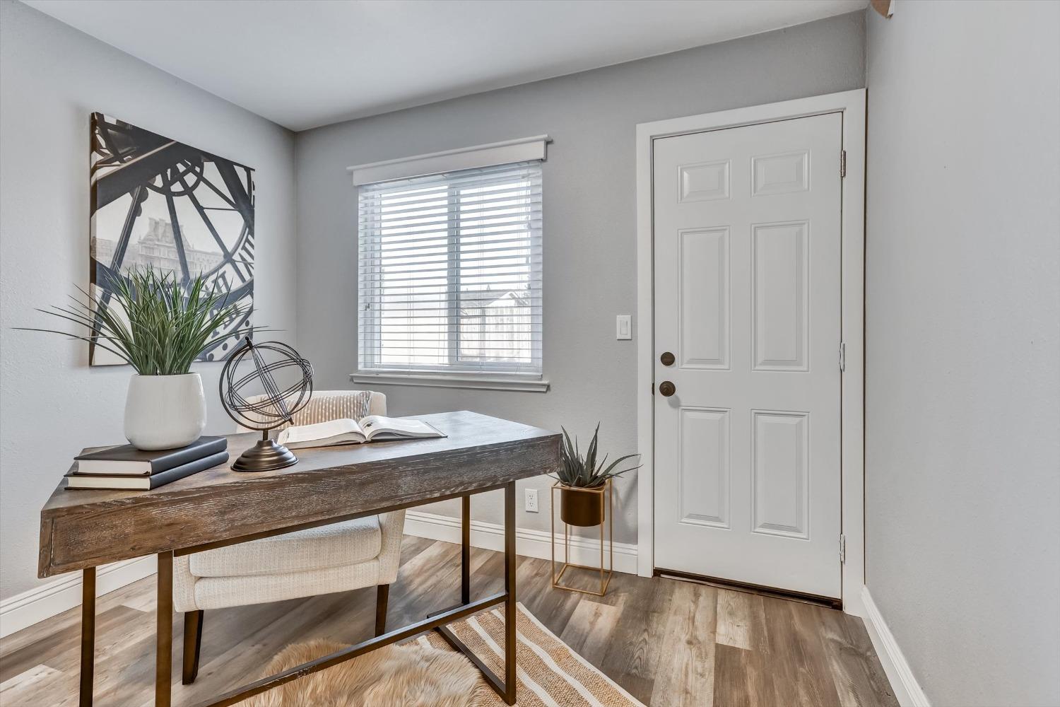 7412 Larchmont Drive