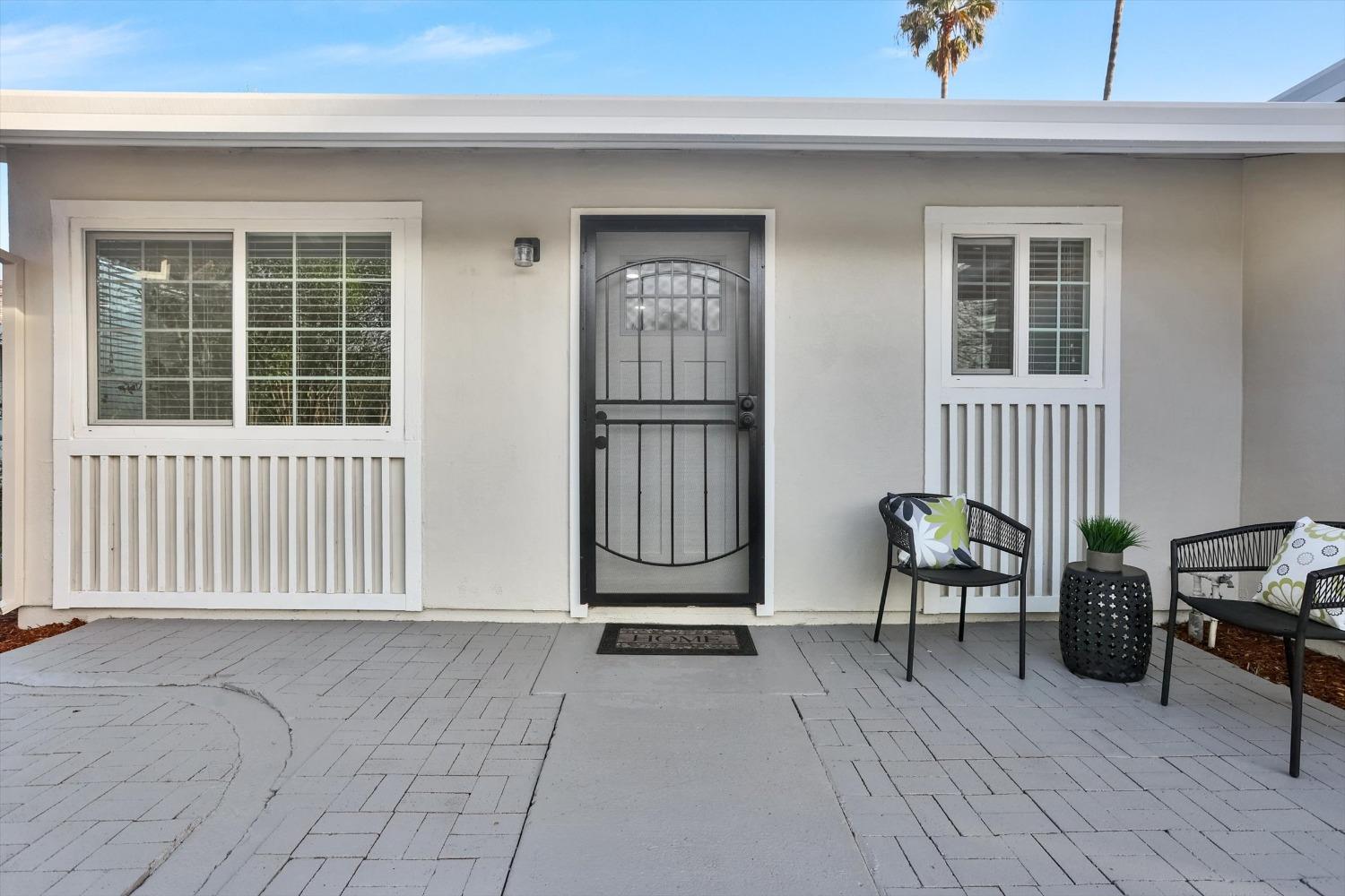 7412 Larchmont Drive