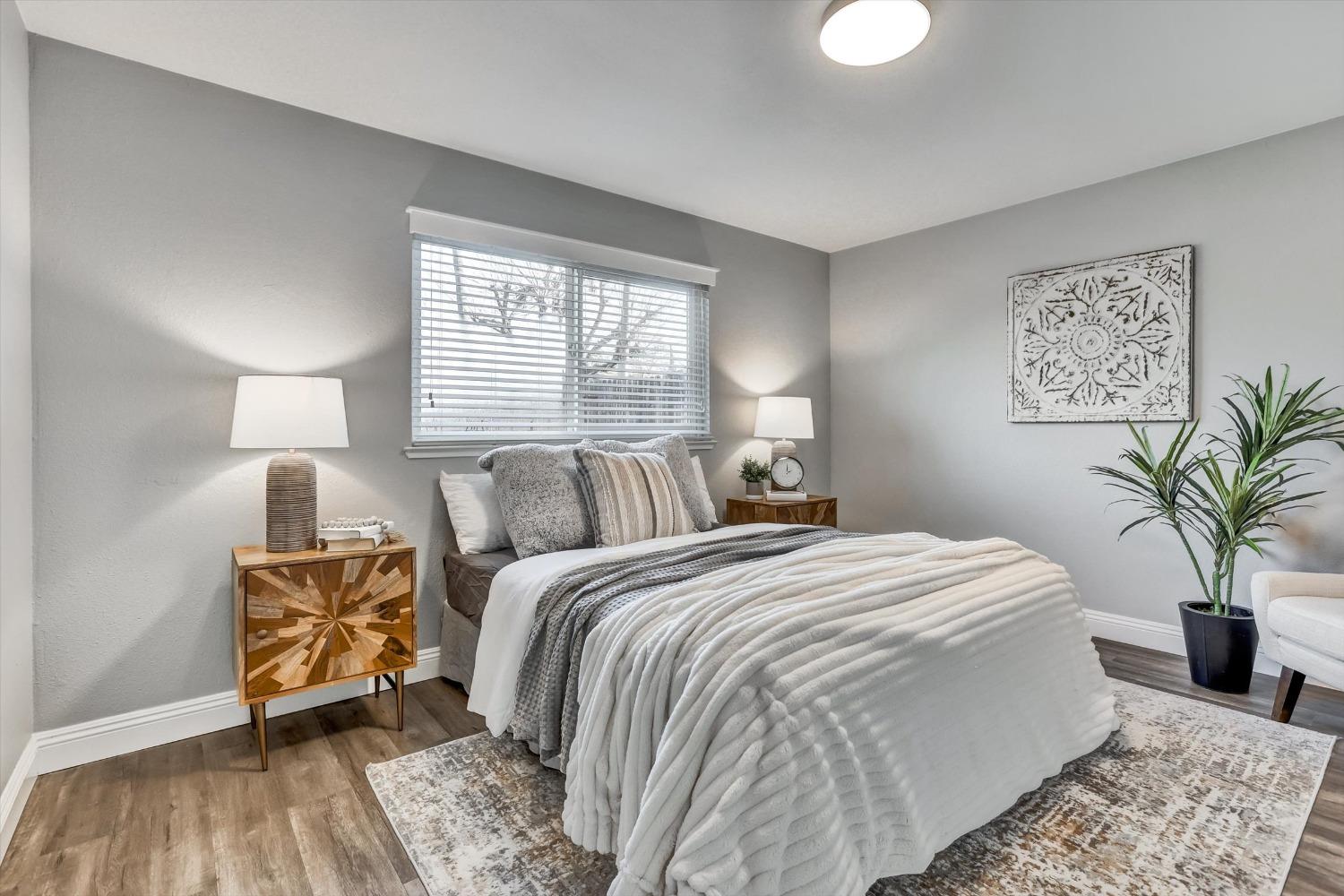 7412 Larchmont Drive