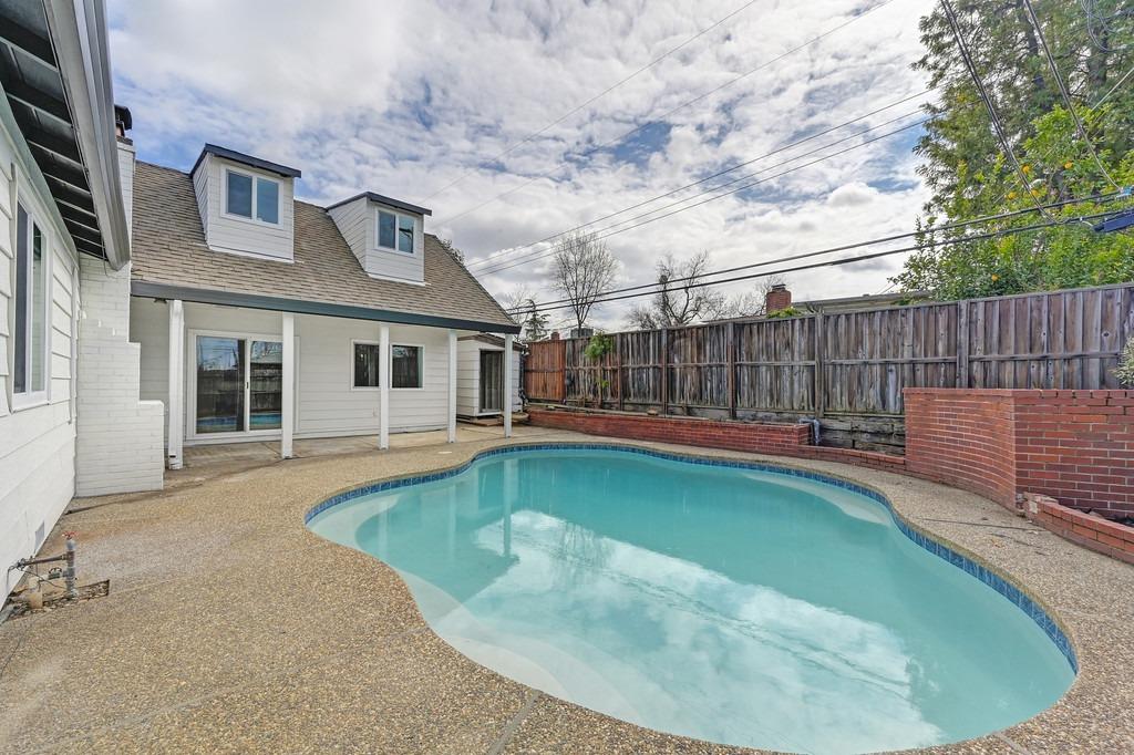 6418 Templeton Drive