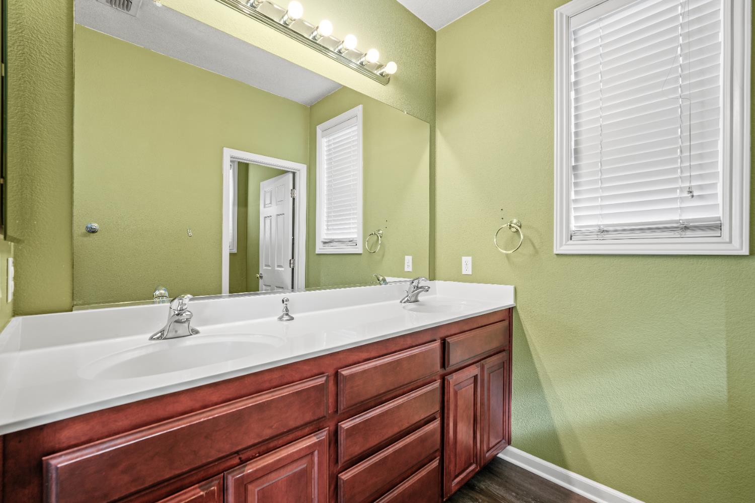 429 Arlingdale Circle