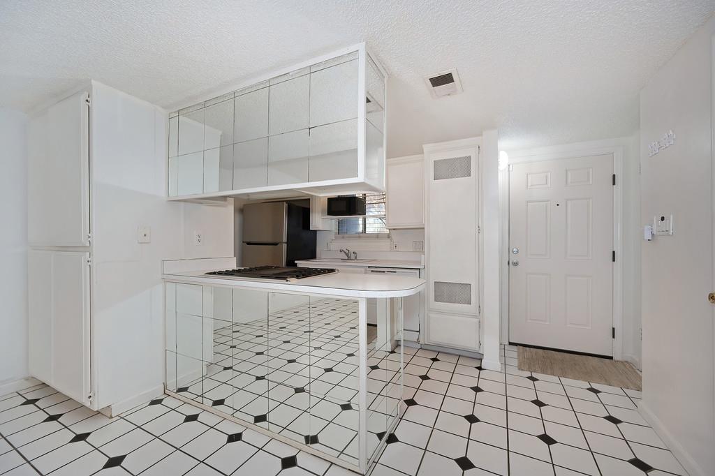 5626 Hillsdale Boulevard A