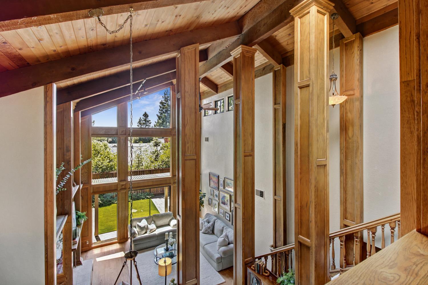 7916 Laurelridge Court
