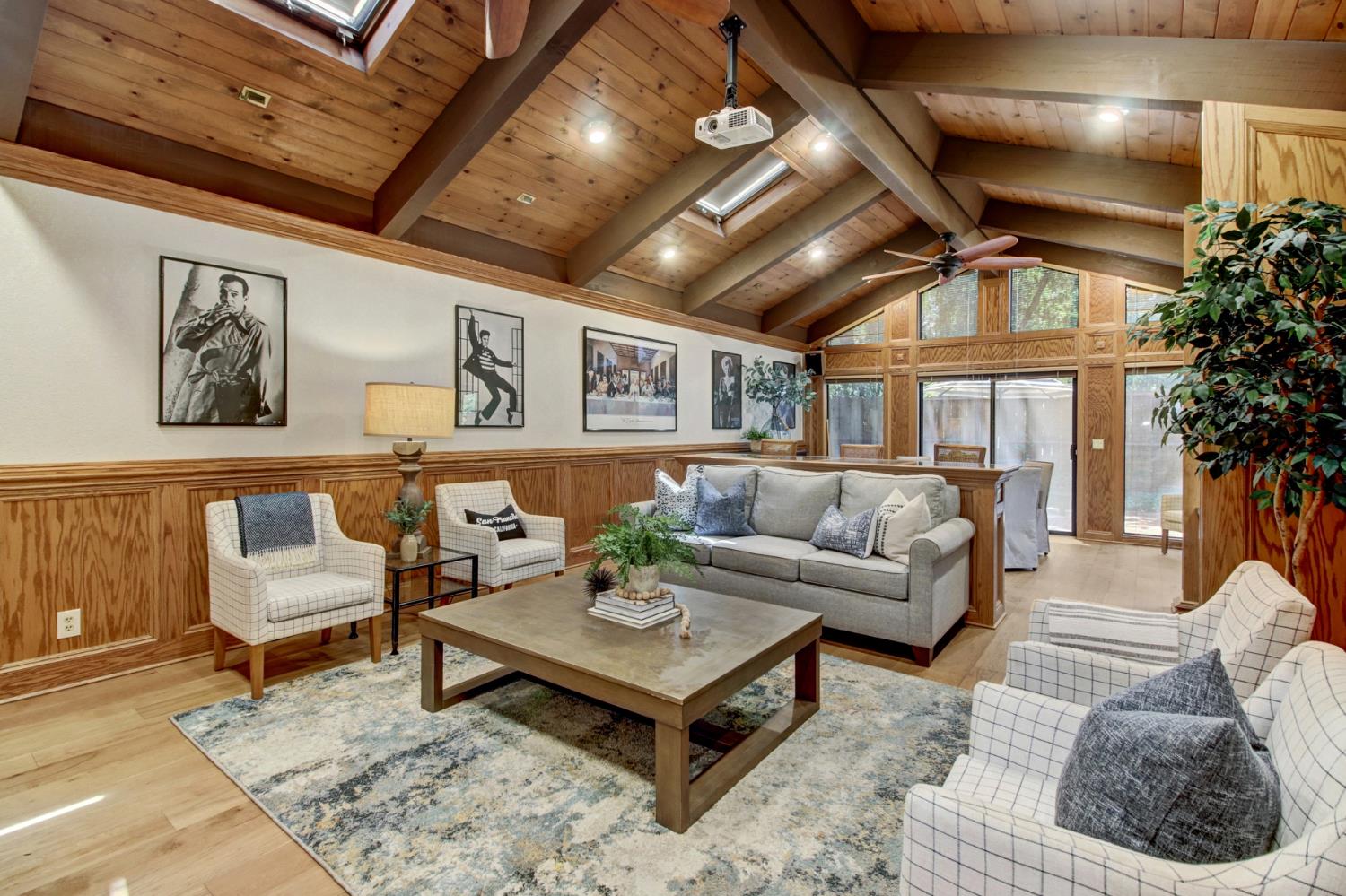 7916 Laurelridge Court